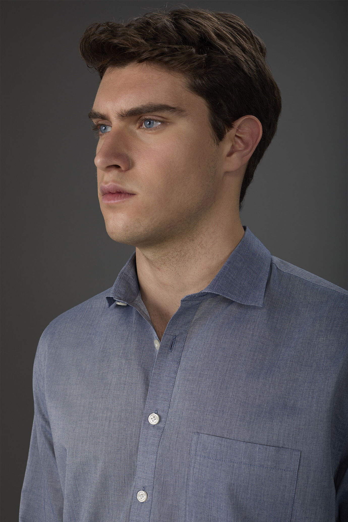 Camicia uomo casual button down nascosto tessuto in mussola lavato image number 1