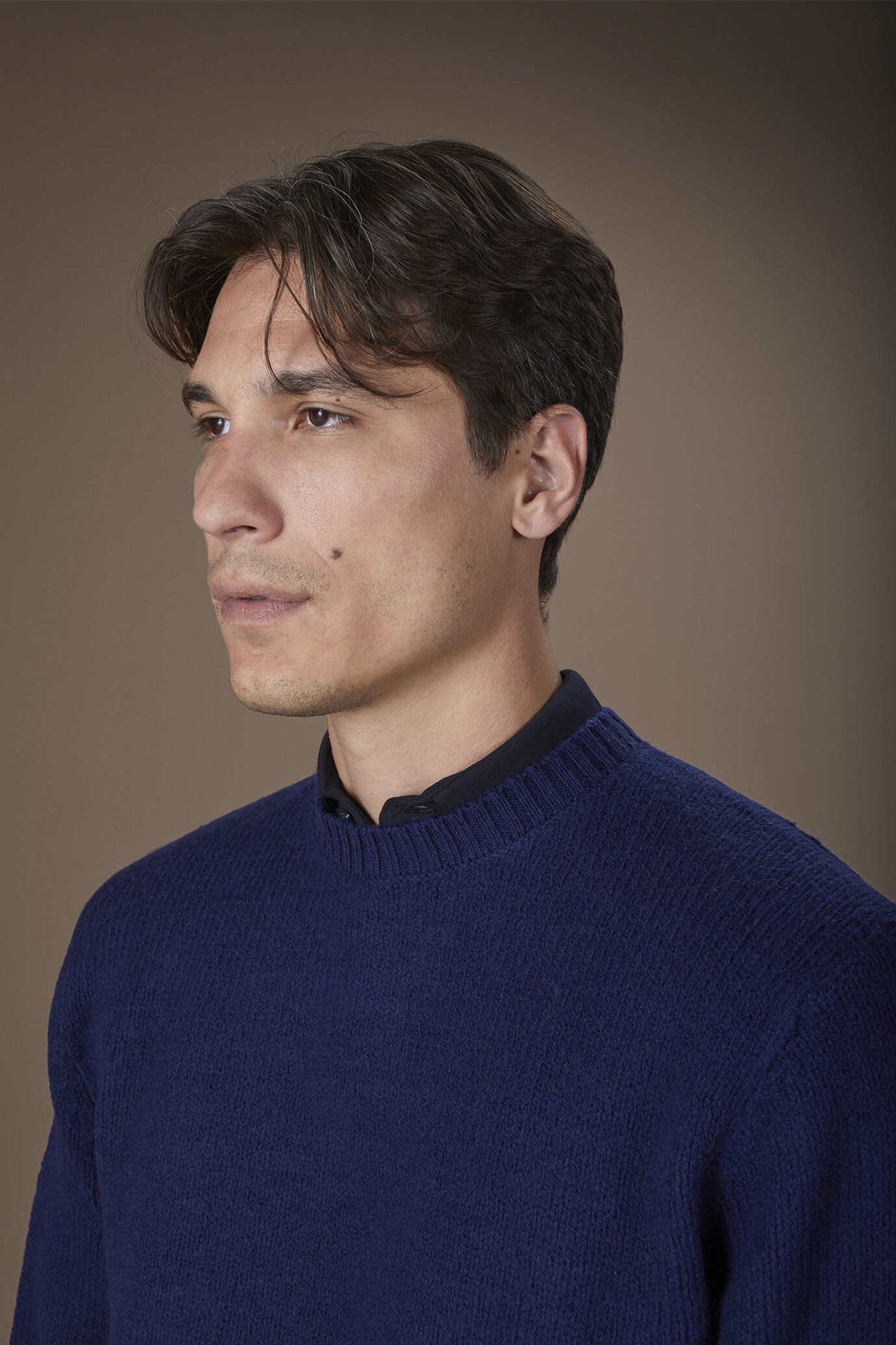 Pull homme à col rond, 100% laine, coupe classique image number 2