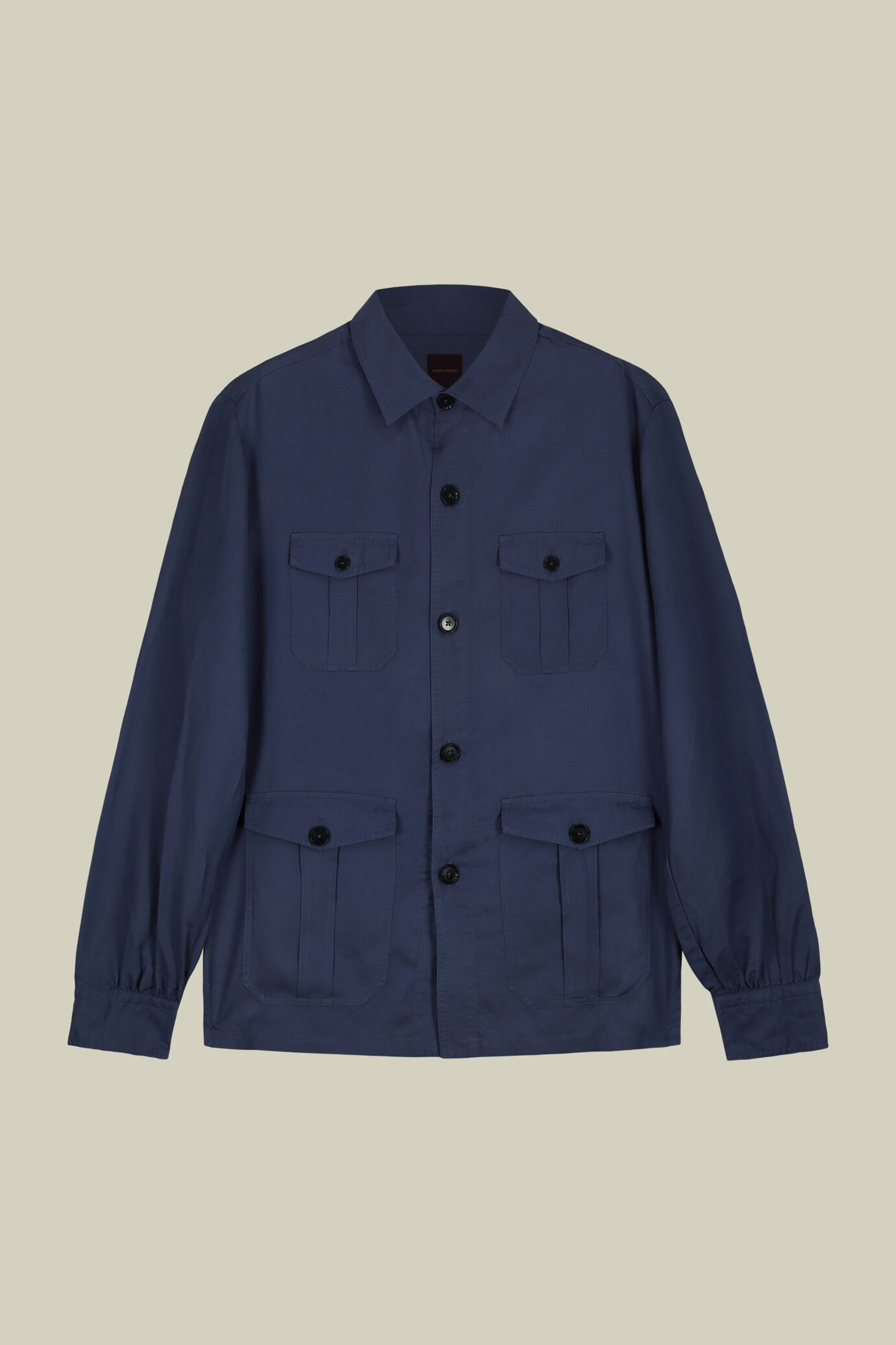 Men's shirt jacket with patch pockets image number 4
