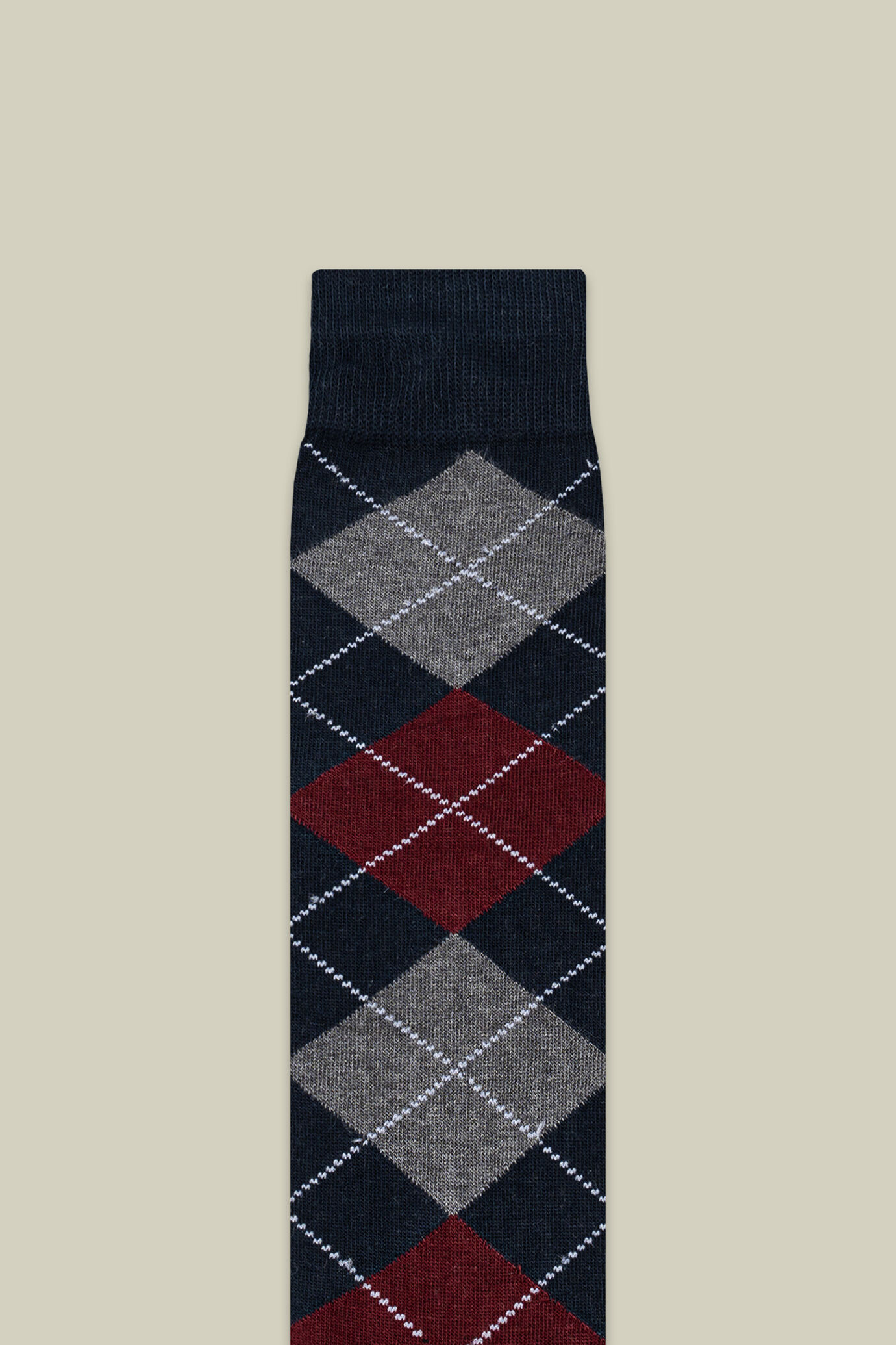 Men's plain knit socks with diamond pattern image number 2