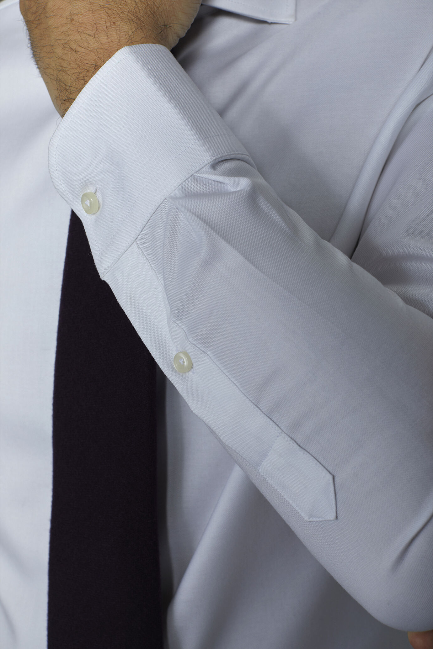 Camicia classica uomo collo francese regular fit tessuto armaturato piquet image number 3