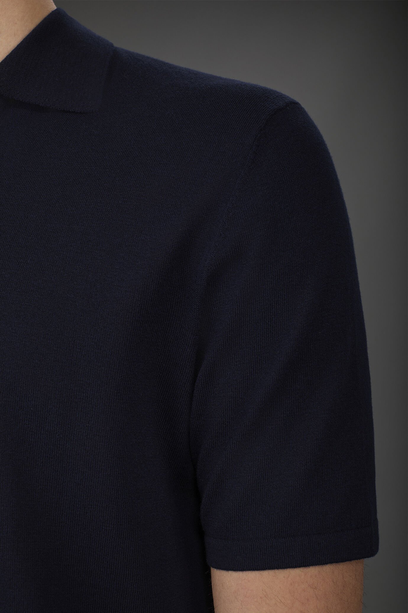 Herren-Poloshirt aus 100 % Baumwoll-Krepp mit kurzen Ärmeln und Derby-Kragen image number 3