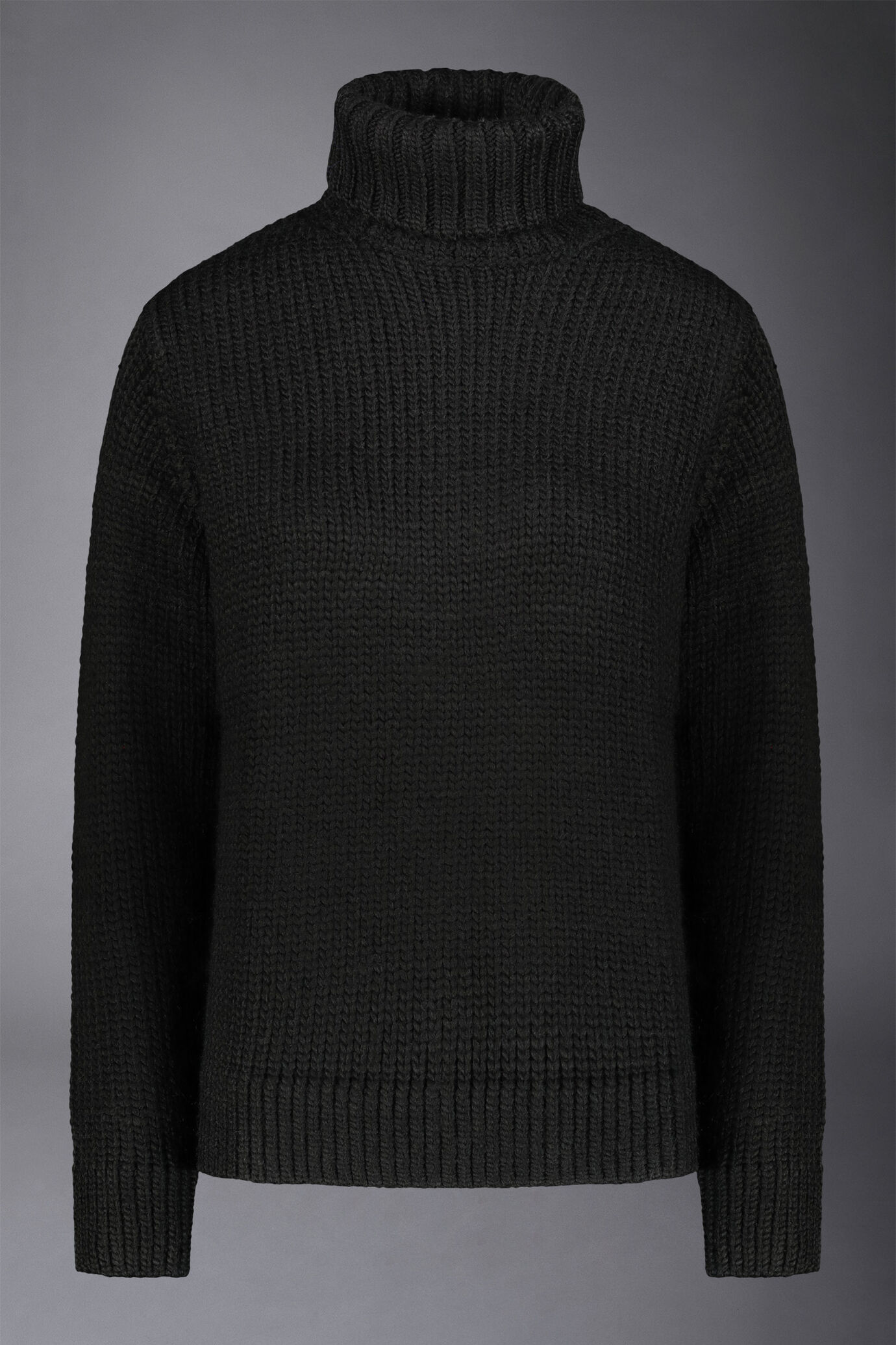Women's wool-blend turtleneck sweater image number 4