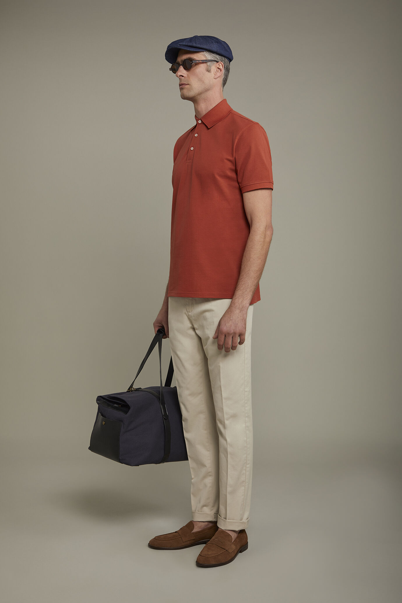 Kurzärmeliges Herren-Poloshirt aus 100 % Baumwolle in normaler Passform image number 1