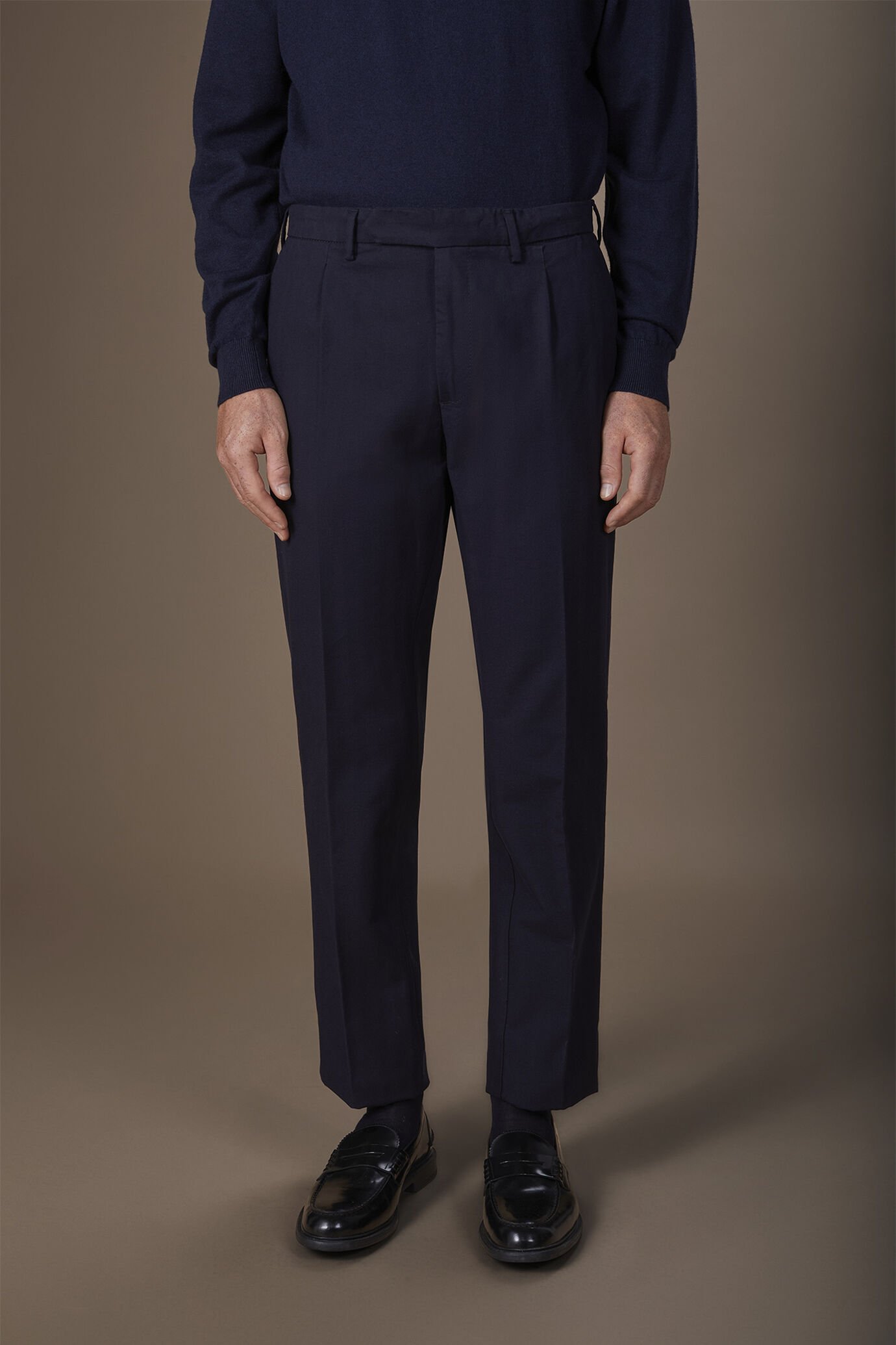 Pantalon pour homme &agrave; pince, coupe classique image number 1