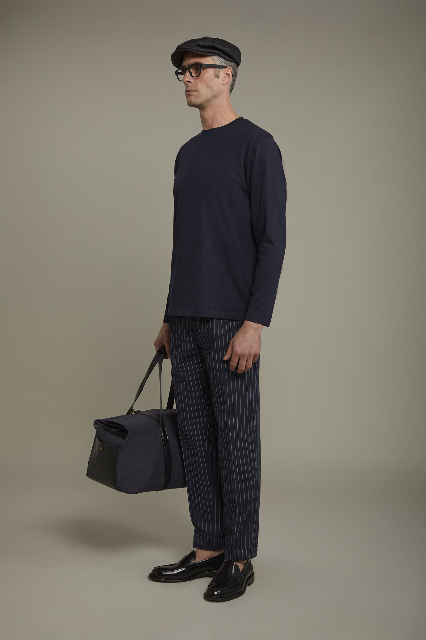 Herren-T-Shirt mit Rundhalsausschnitt und langen &Auml;rmeln aus 100 % Baumwolle in normaler Passform image number 1