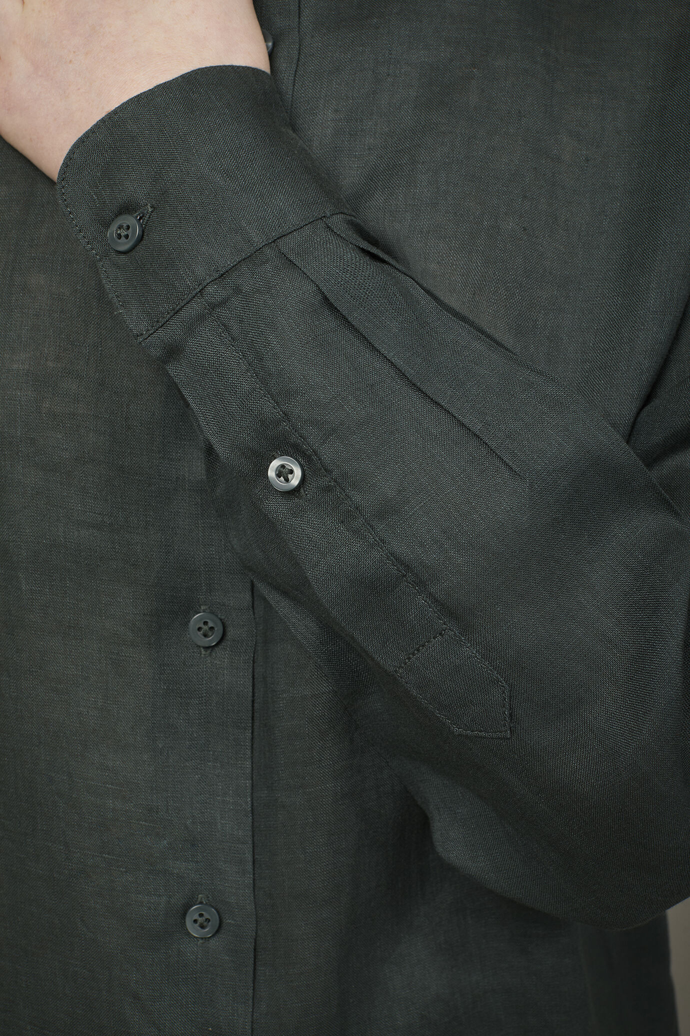 Camicia donna con collo classico 100% lino image number 4