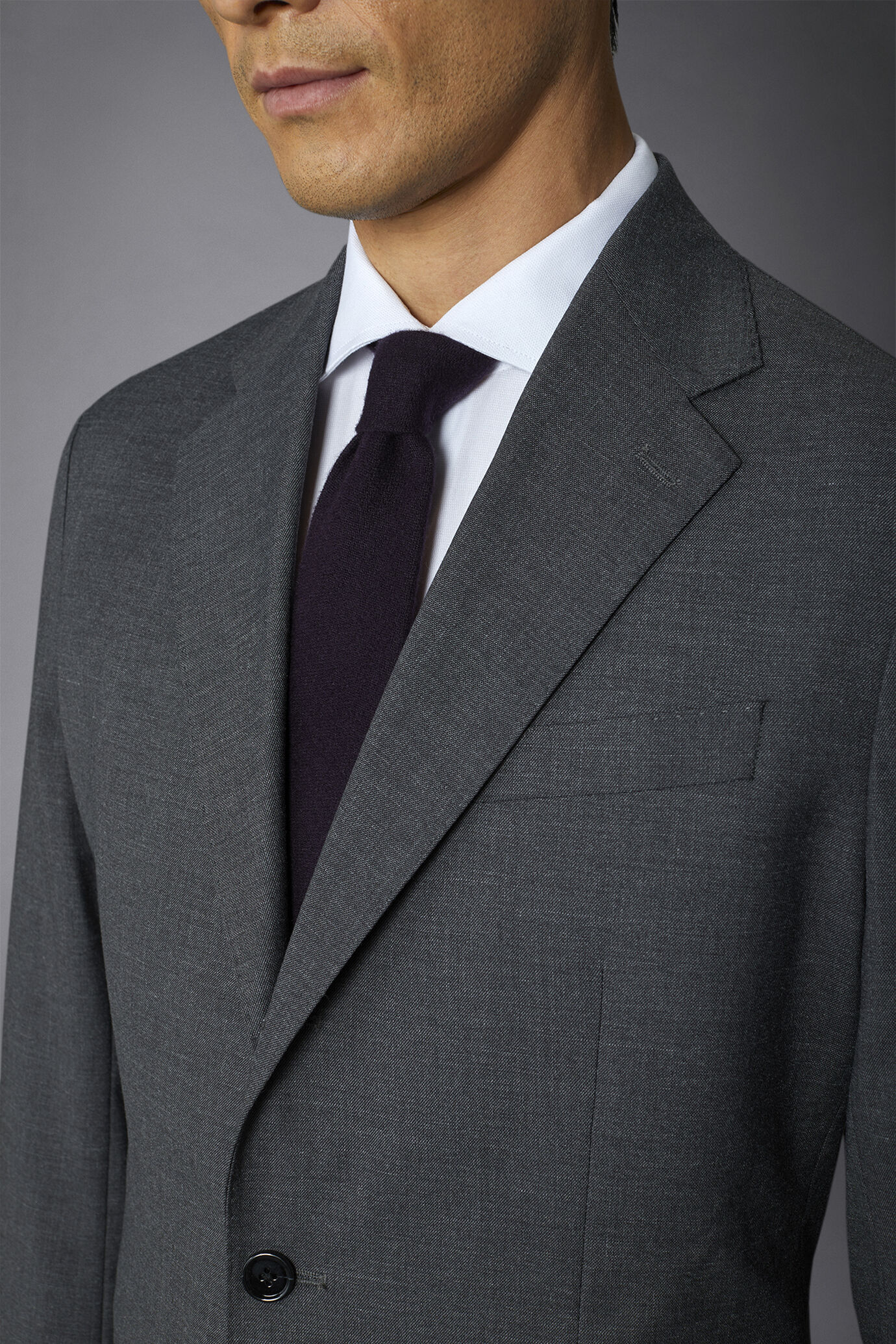 Costume croisé simple, coupe normale, tissu grisaille image number 3
