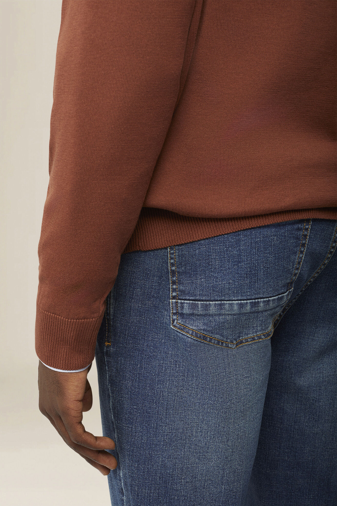 Men's crew neck jumper in 100% cotton image number 3