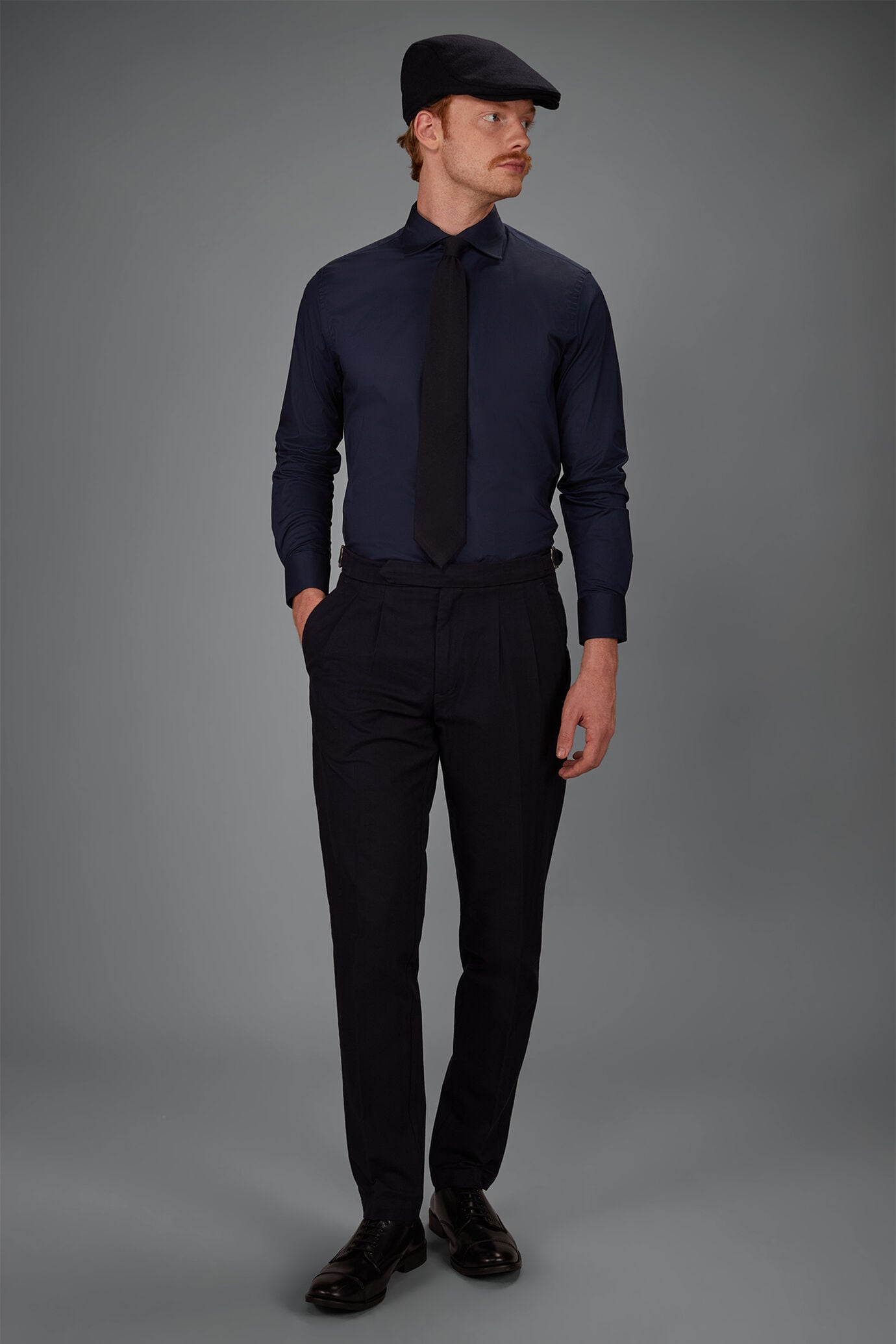 Chemise classique col fran&ccedil;ais homme ent issu uni flamm&eacute;