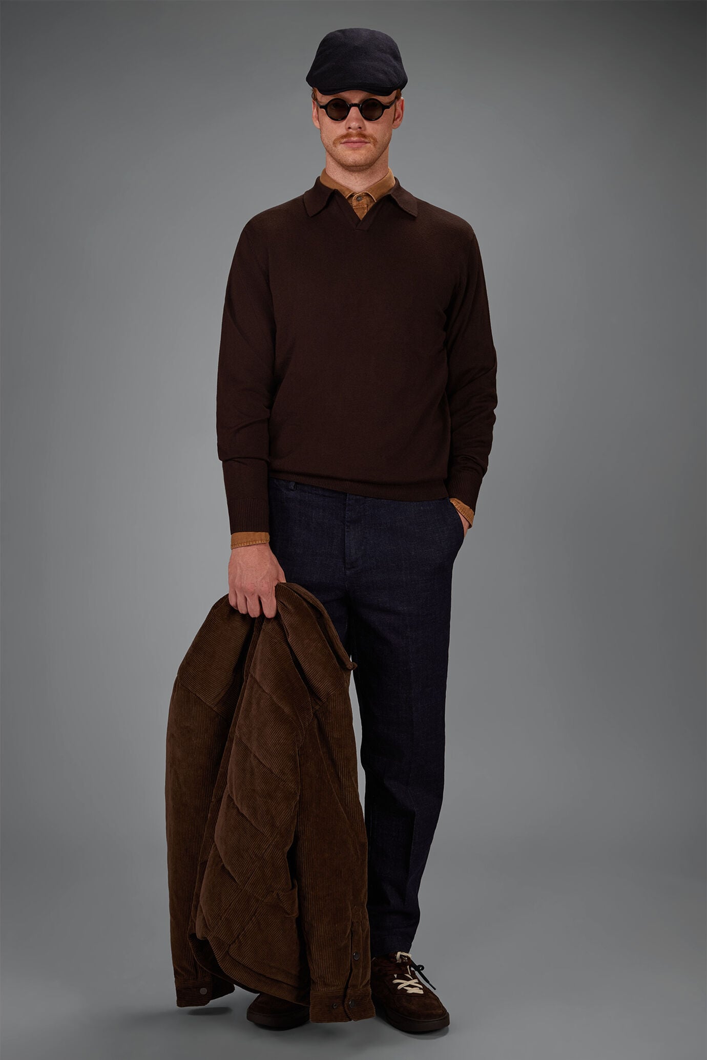 Polo pour homme tricot&eacute; coupe classique image number 0