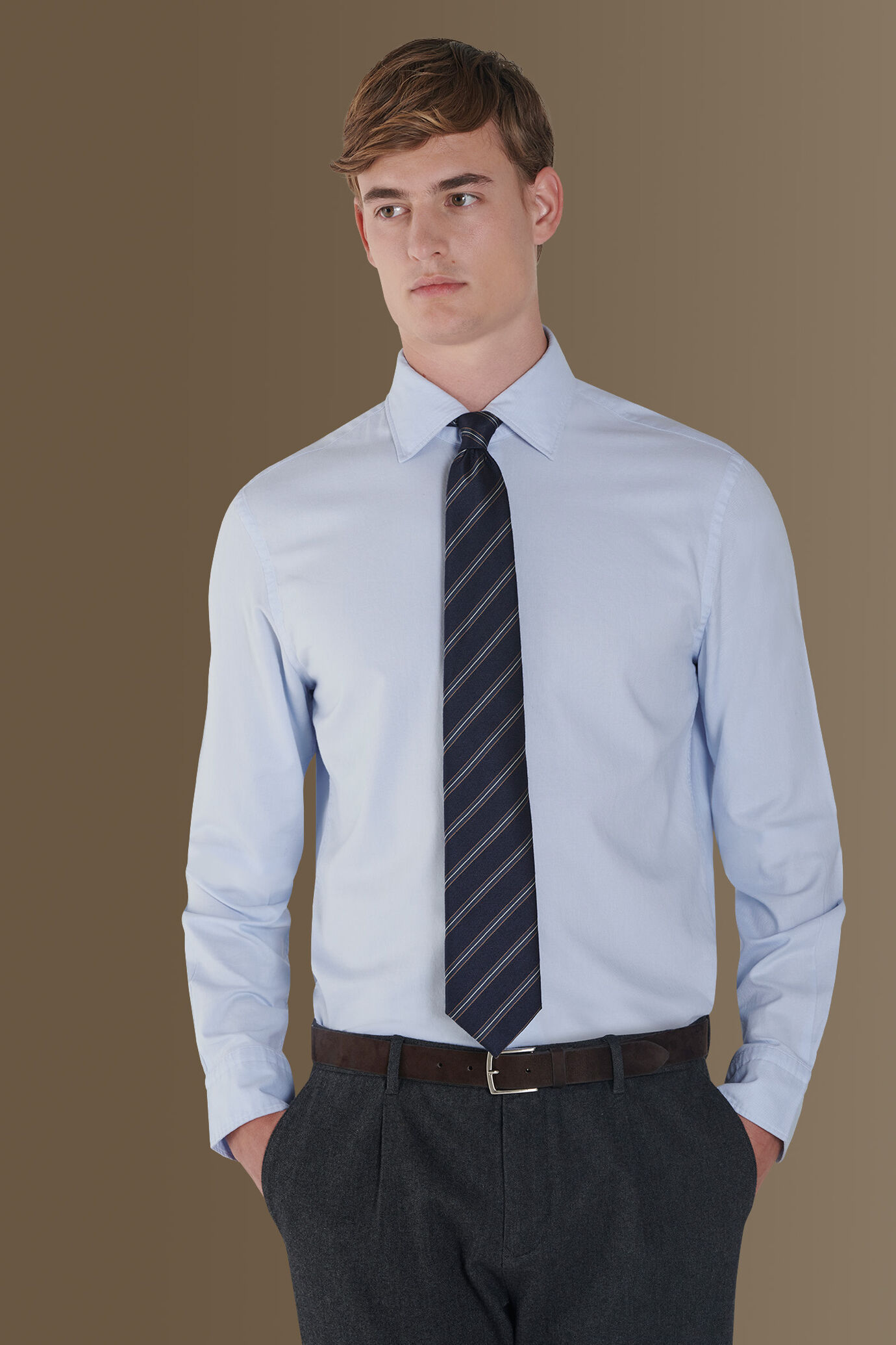Camicia classica lavata uomo 100% cotone collo francese superlight oxford image number 0