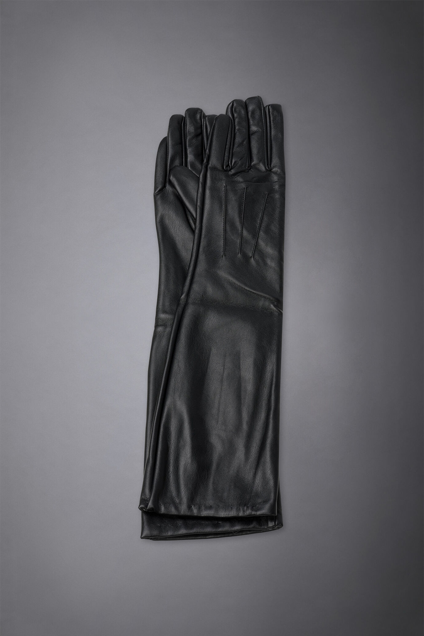 Long padded gloves