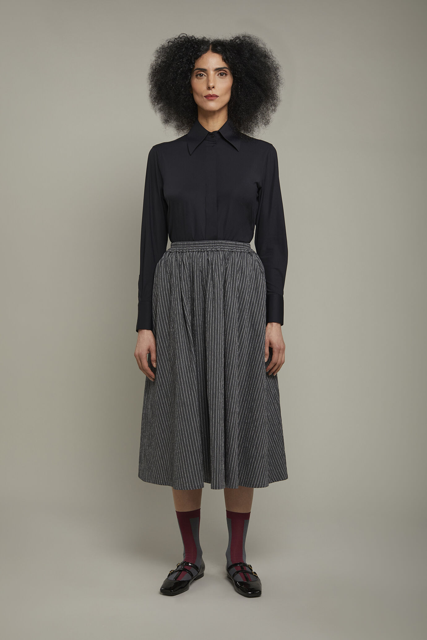 Damenrock aus gaufrierter Baumwolle mit Nadelstreifen in normaler Passform image number 2