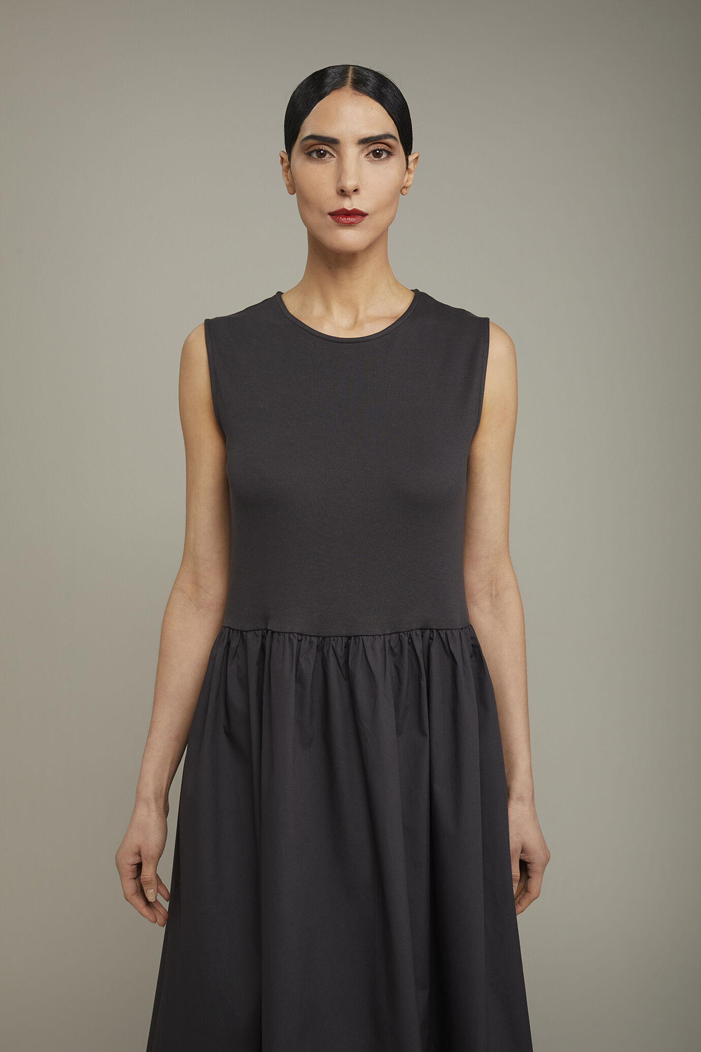 Abito midi donna smanicato 100% cotone in jersey regular fit image number 3