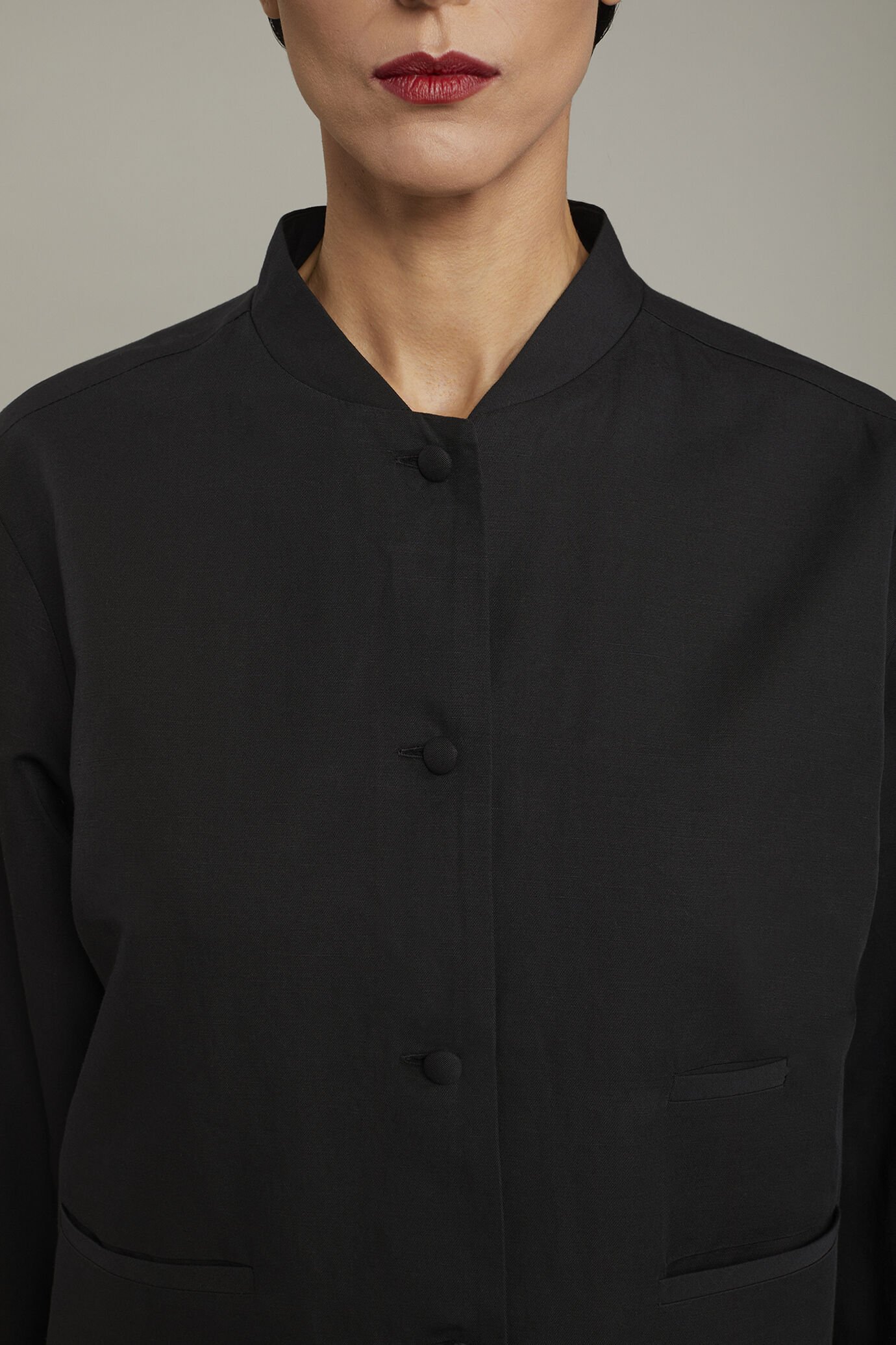 Giacca donna con collo coreano misto lino e cotone regular fit image number 3