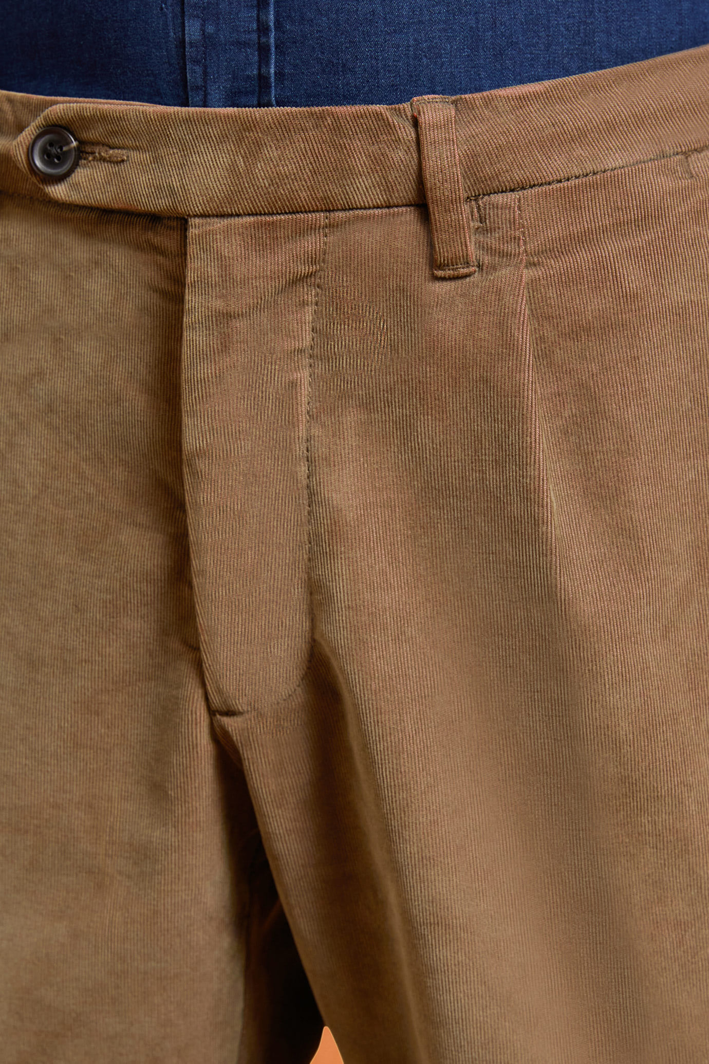 Pantalone classico uomo con pinces velluto bi-color tinto capo 1000 righe regular fit image number 3