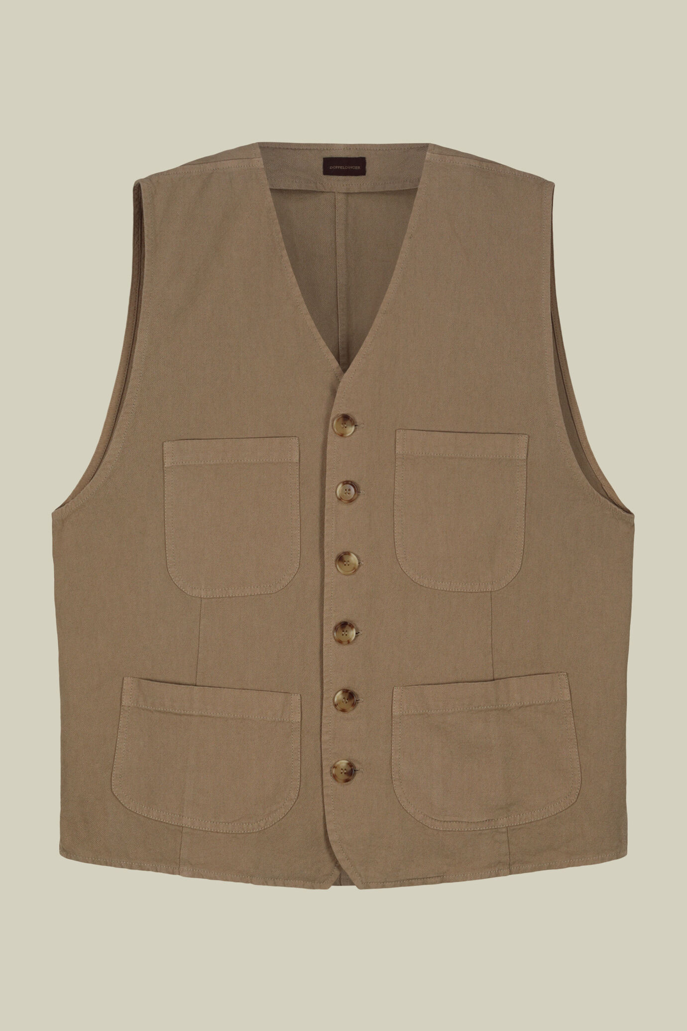 Gilet homme avec poches plaquées et col V en lin et coton image number 4