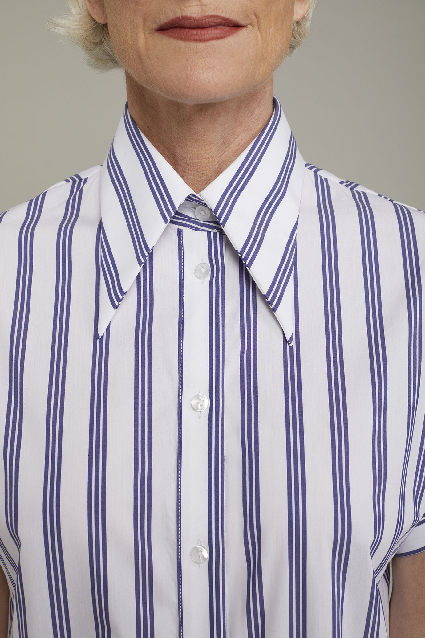 Robe femme en coton stretch &agrave; motif ray&eacute; coupe r&eacute;guli&egrave;re image number 3