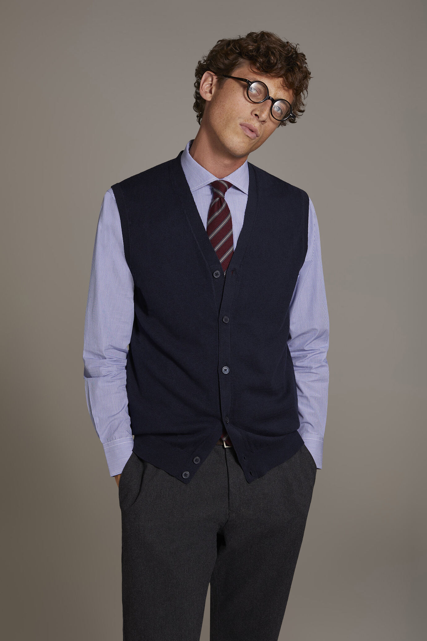 Wool blend V-neck knitted vest image number 0