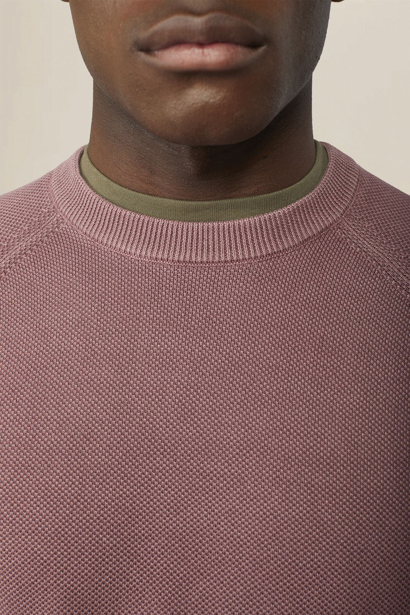 Herrenpullover mit Rundhalsausschnitt aus 100 % Baumwolle mit Reliefmuster image number 2