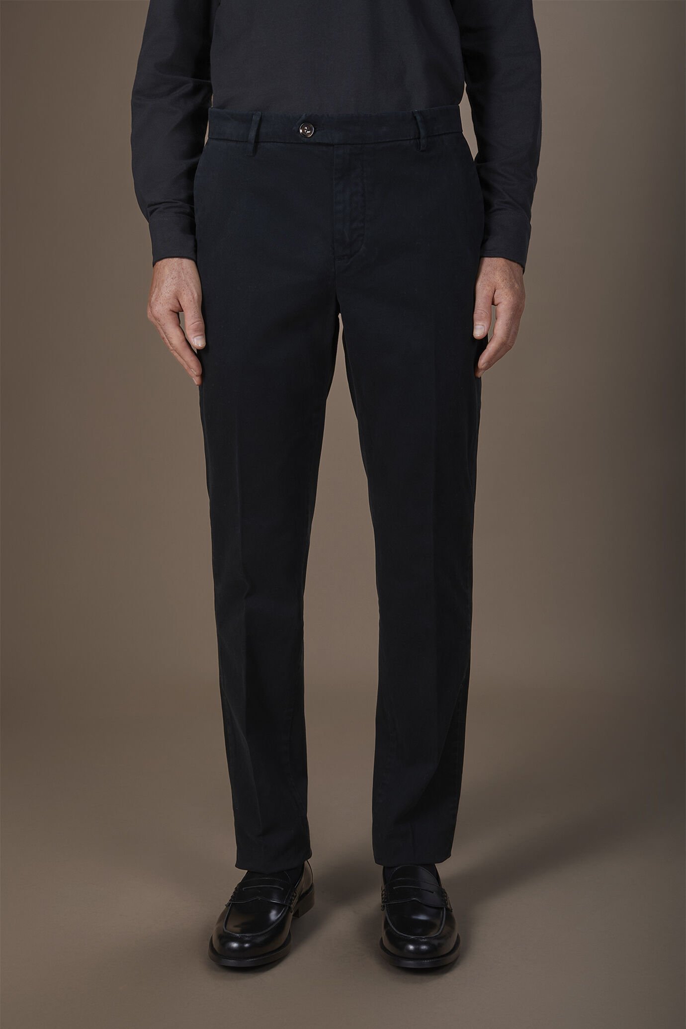 Klassische Chinos für Herren in Twill-Stretch-Konstruktion mit regulärer Passform image number 1