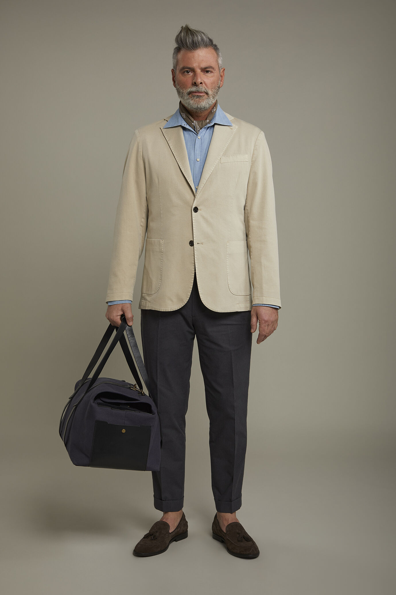 Veste droite homme non doublée avec poches plaquées, de couleur unie, coupe régulière image number 0