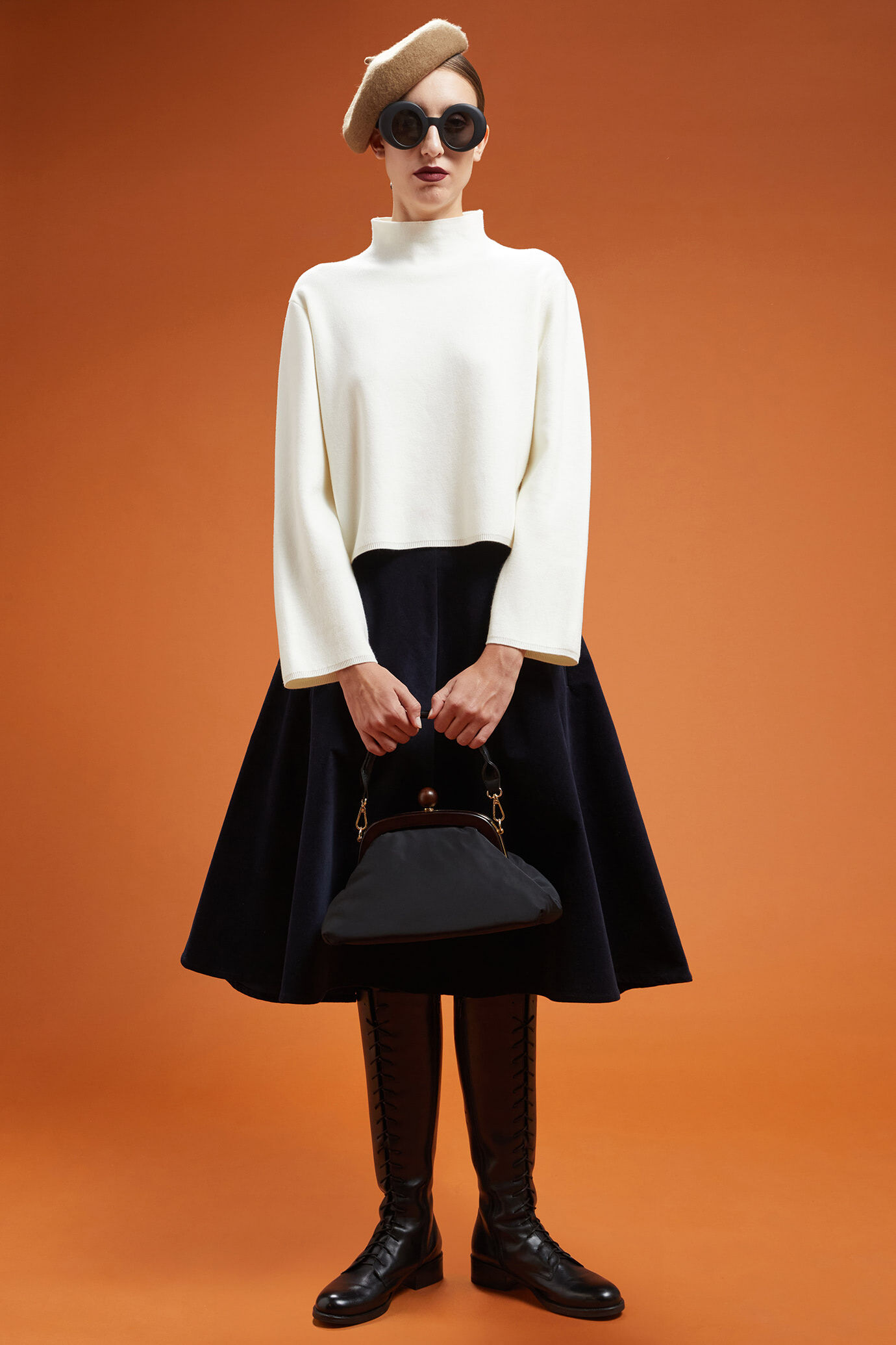 Maglia donna a manica lunga con collo a vulcano regular fit image number 1