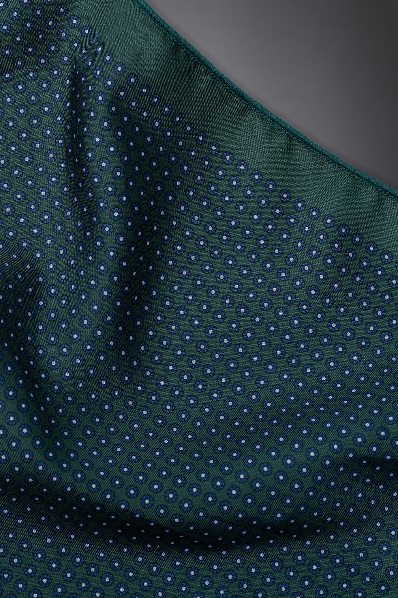 Pochette uomo in twill fantasia stampata image number 1