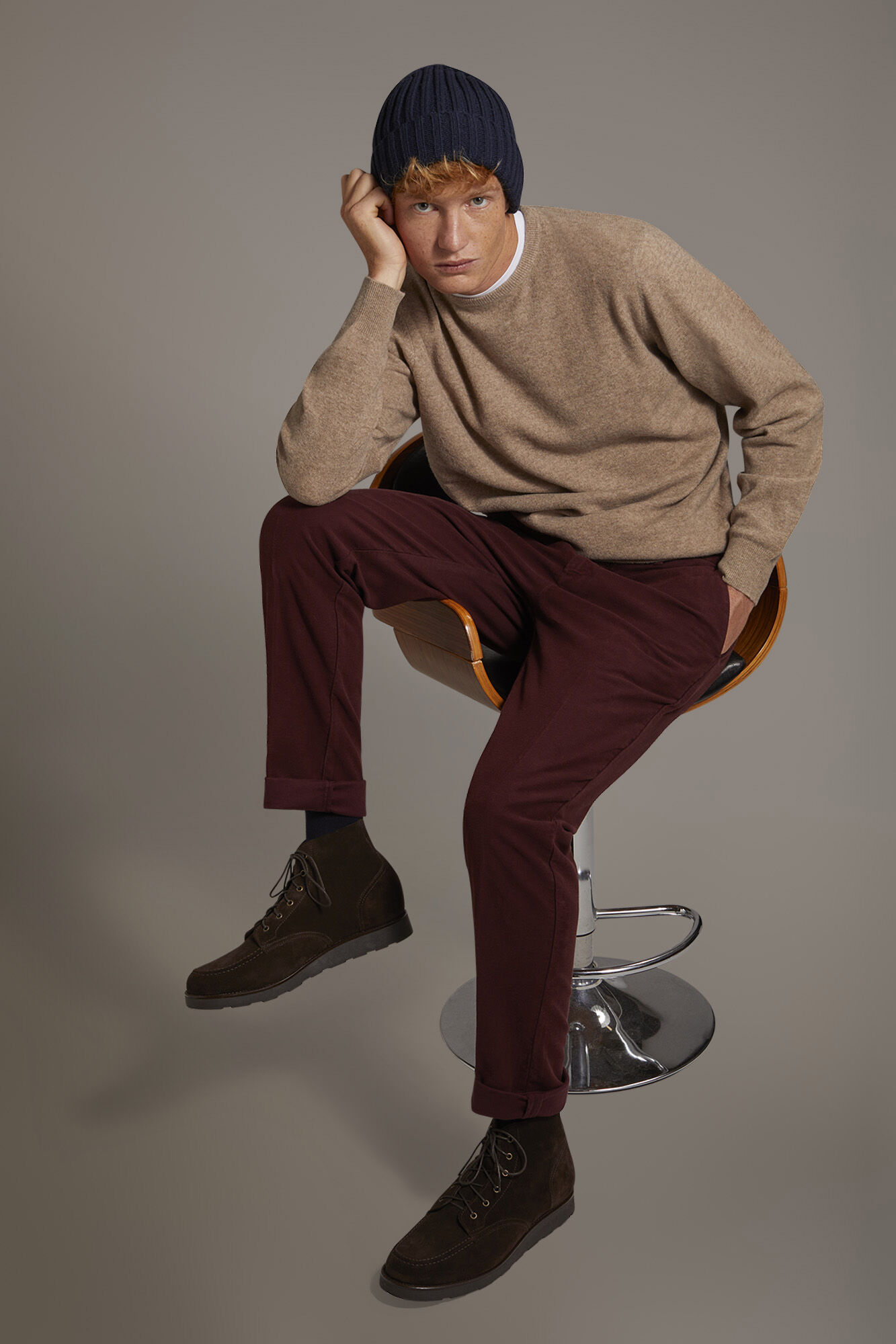 Pantalone chino regular fit tessuto in fustagno