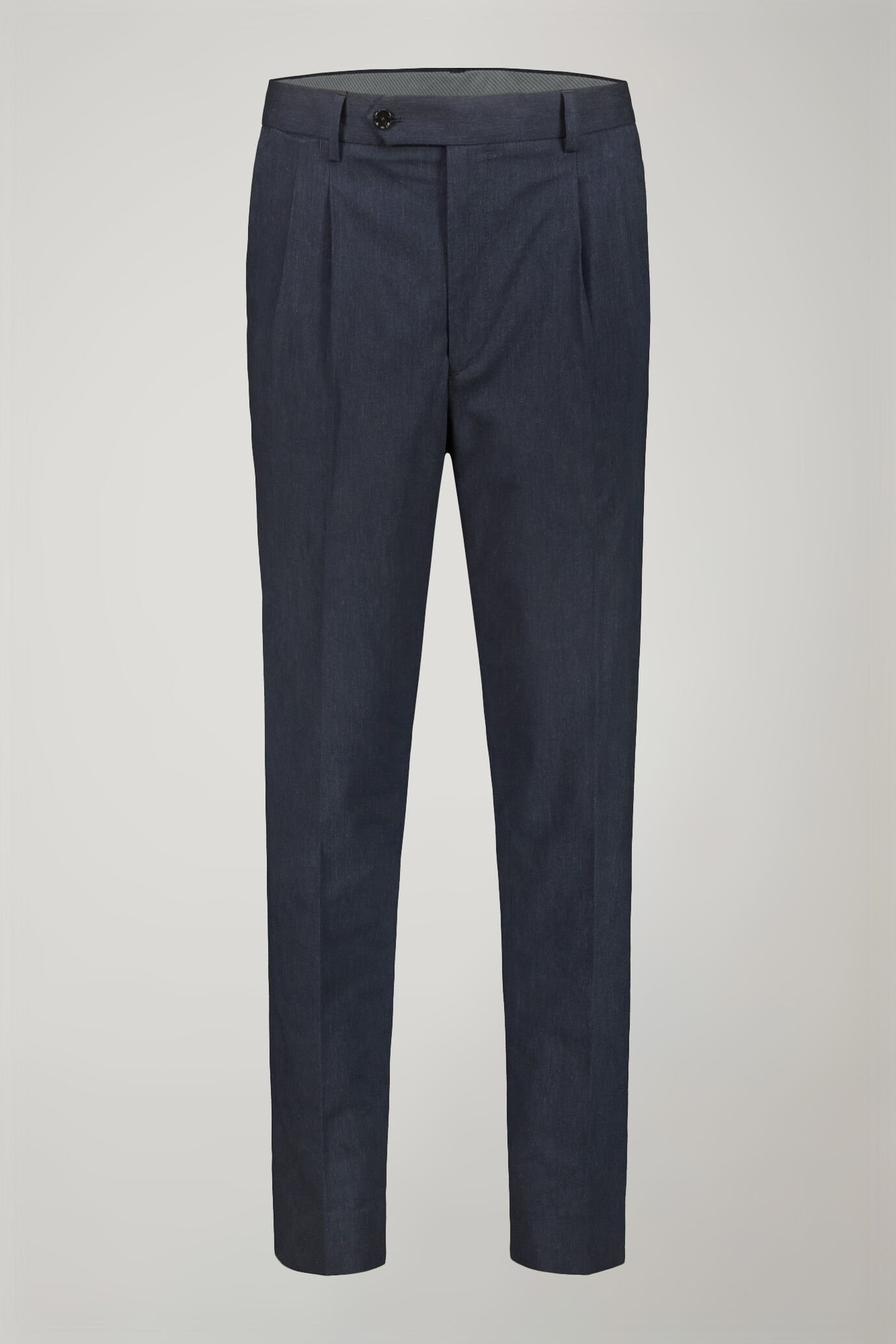 Men’s classic trousers with double pleats in flamed effect fabric regular fit image number 4