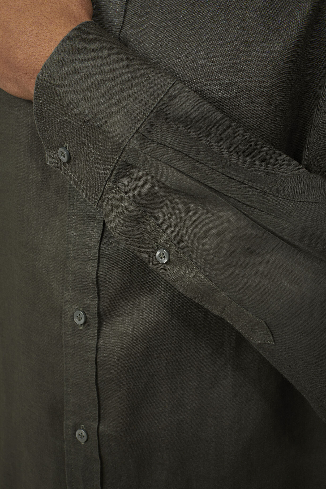 Camicia casual uomo collo classico 100% lino comfort fit image number 4
