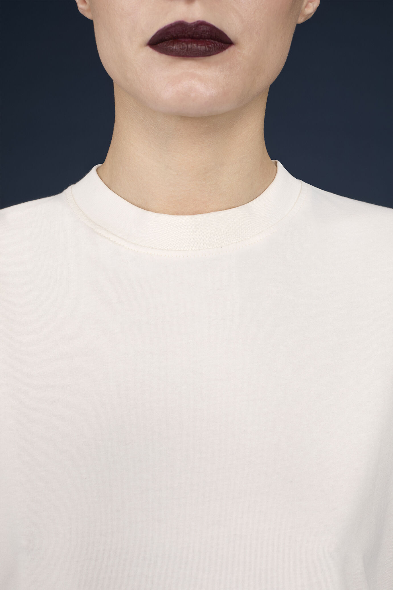 T-shirt femme à col rond, 100% coton, manches mi-longues, coupe classique image number 2