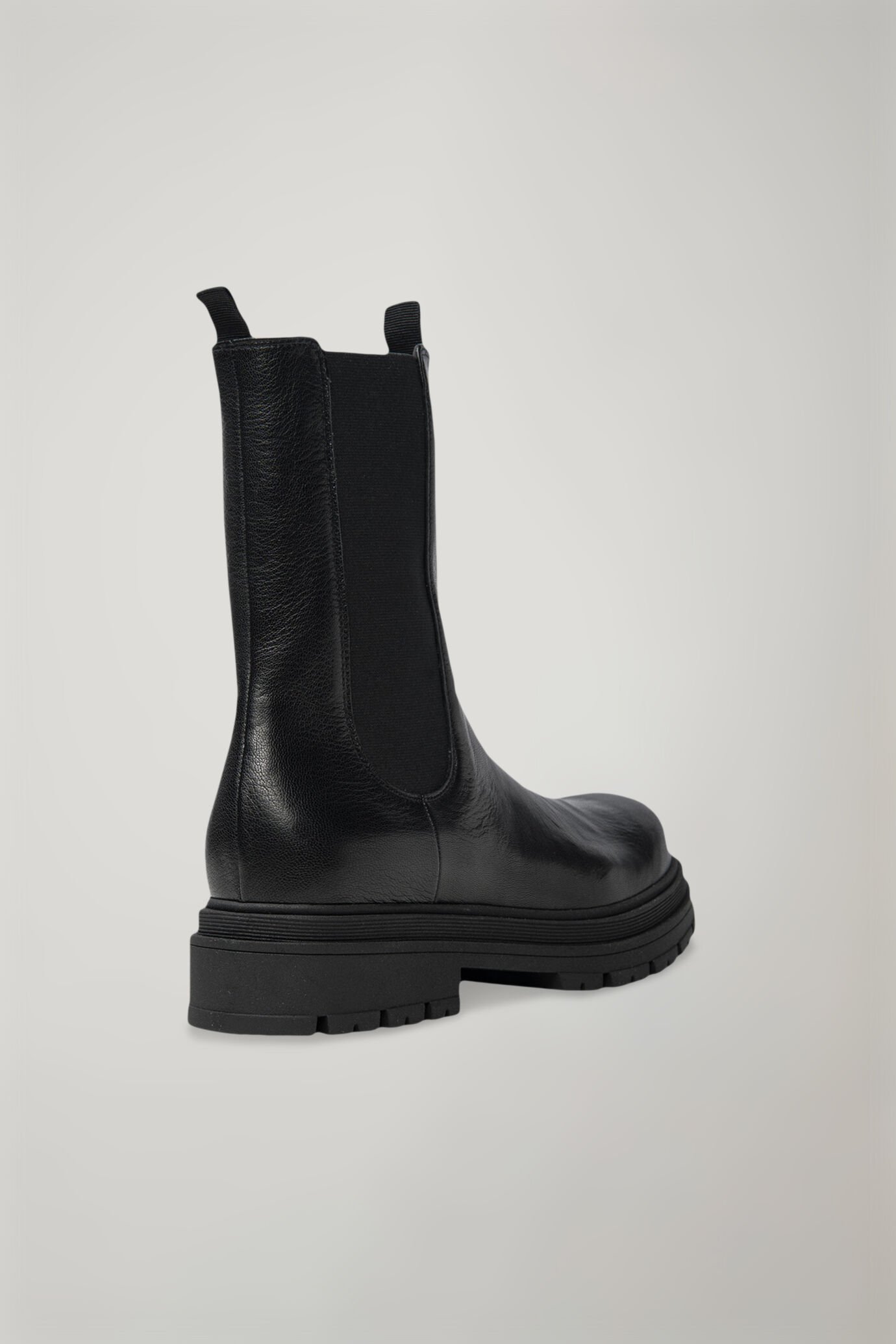 Women's 100% matte leather chelsea boots with rubber bottom image number 2