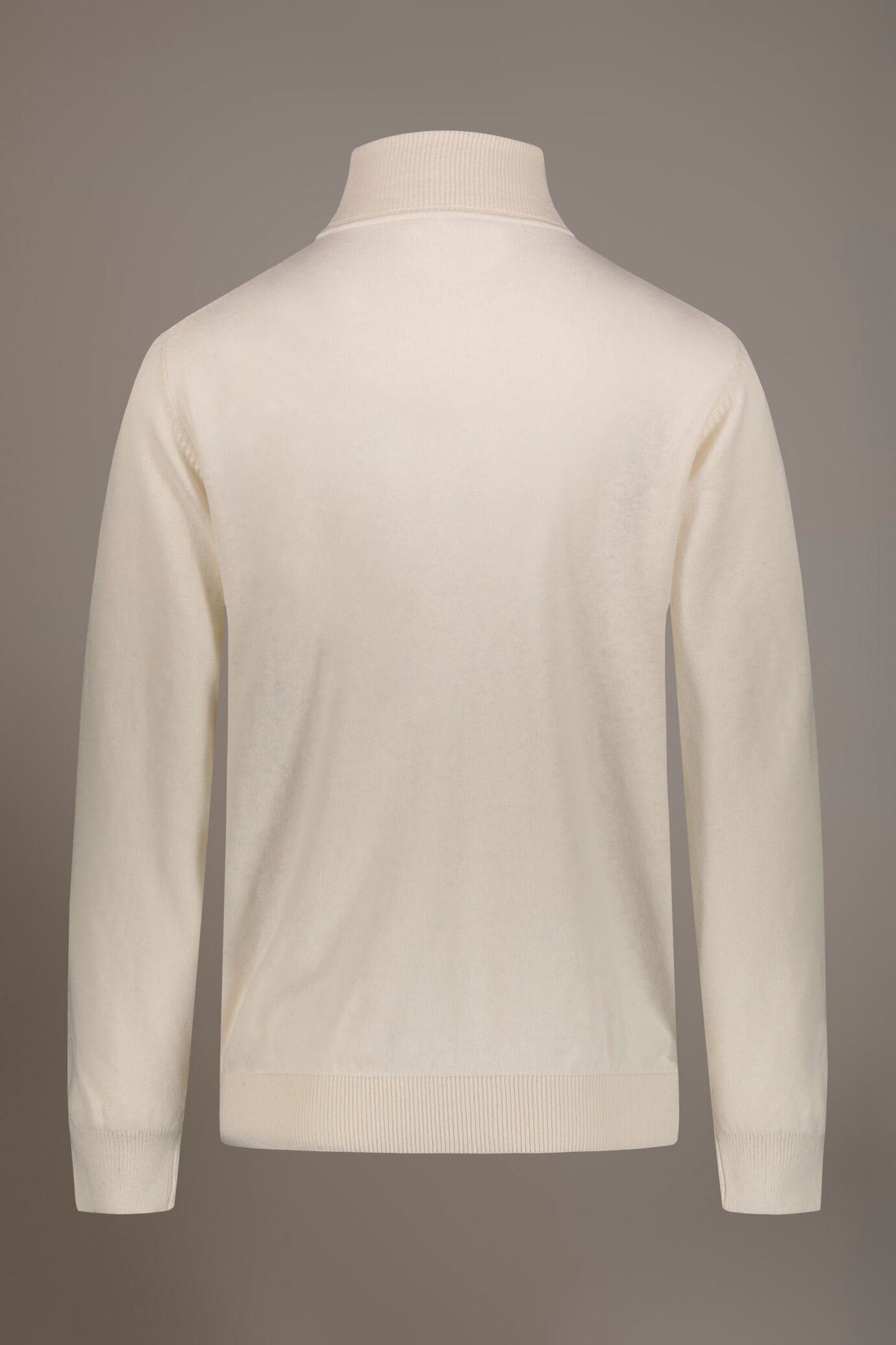 Maglia dolcevita misto lana image number 5
