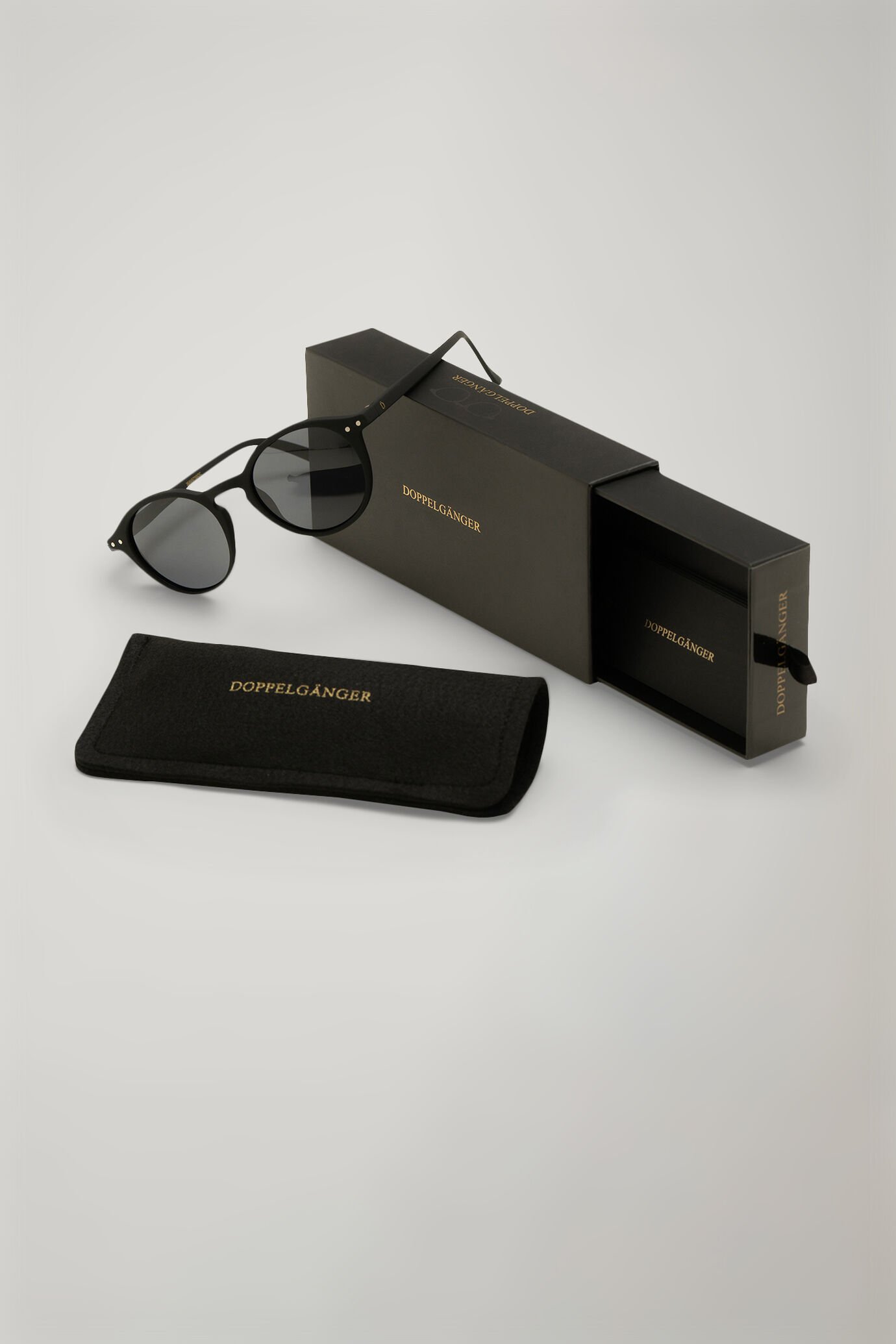 Men's sunglasses round lenses image number 4