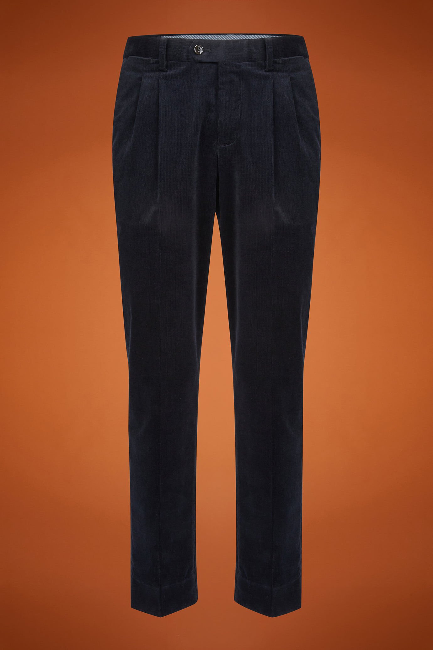 Men's classic corduroy trousers with double pleats in a regular fit