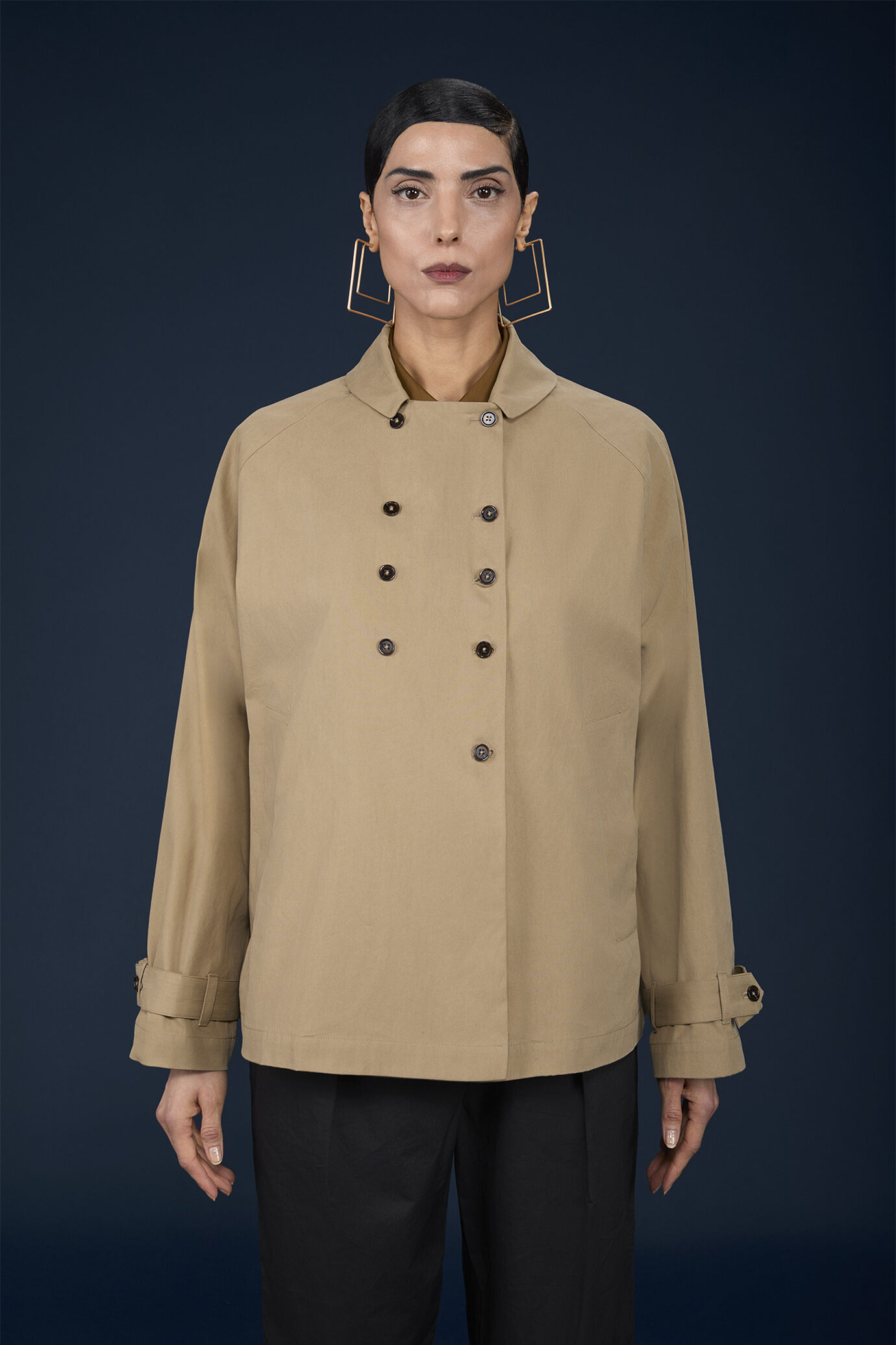 Women's short double-breasted raincoat image number 1