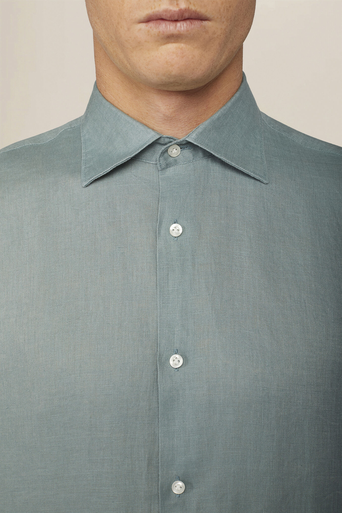 Chemise pour homme 100 % lin boutons blanc cass&eacute; image number 2