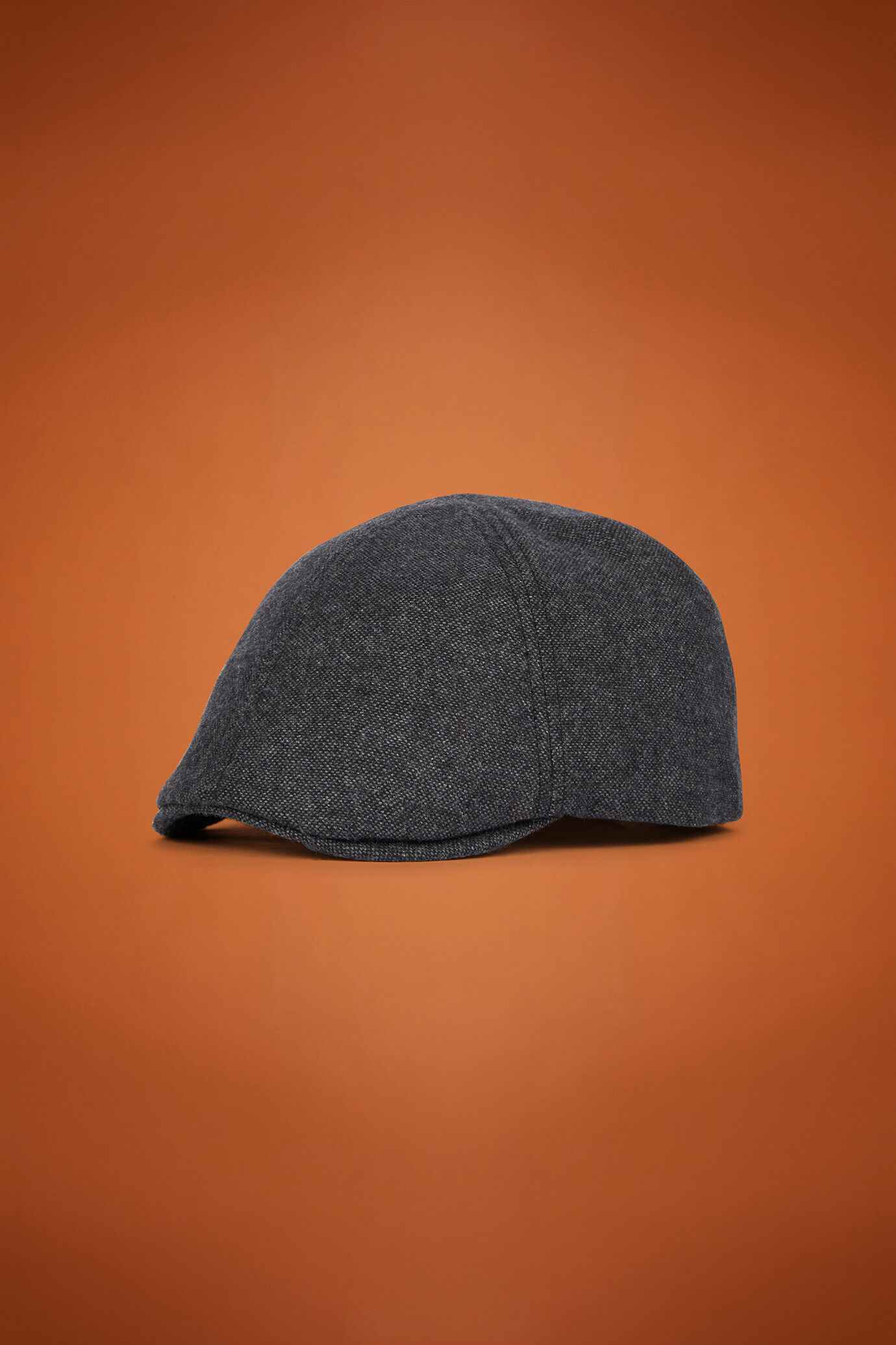 Men's flat cap in wool blend herringbone fabric image number 0