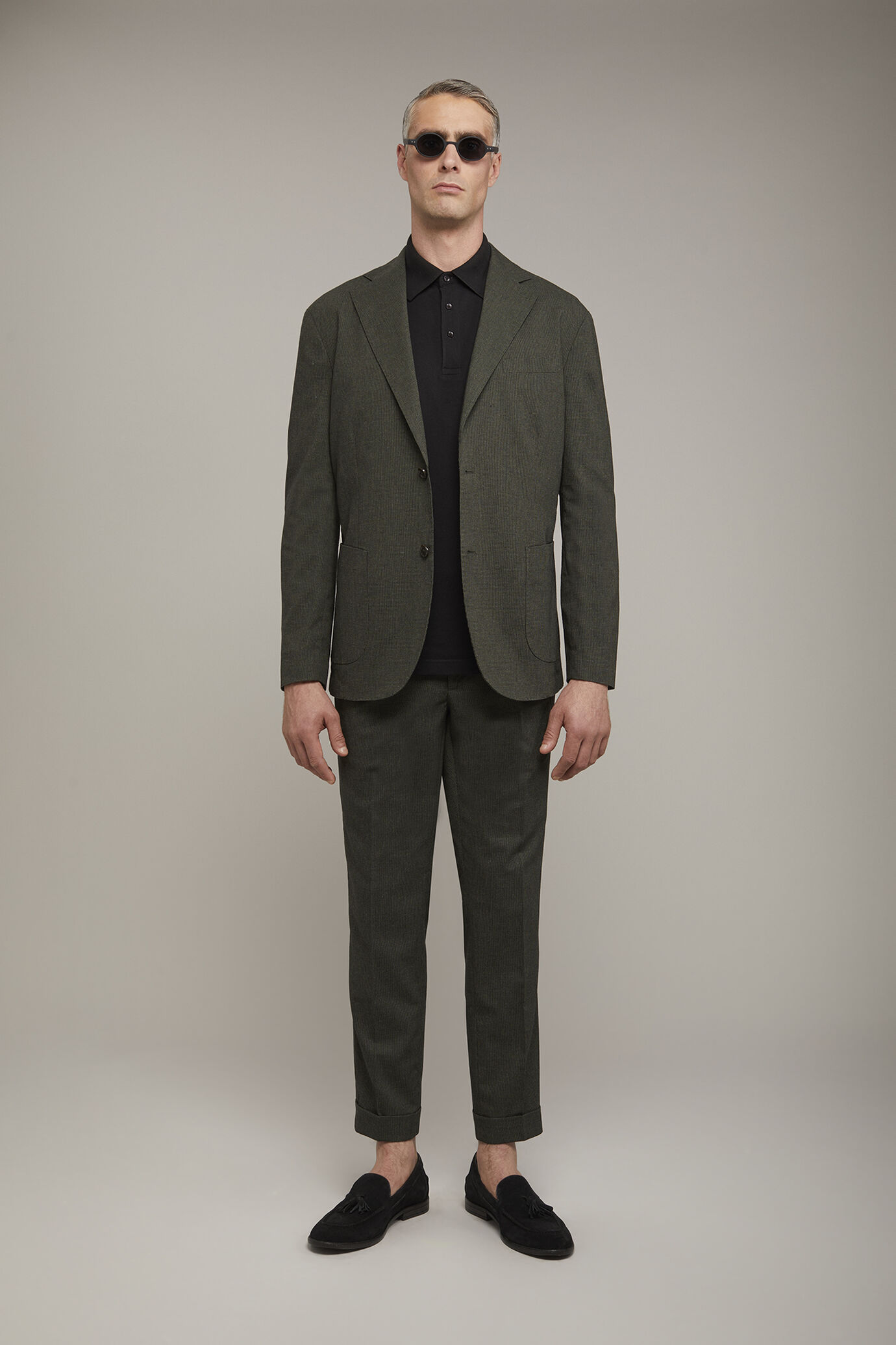 Pantalon homme classique à double pince, tissu avec motif micro pied-de-poule coupe régulière image number 0