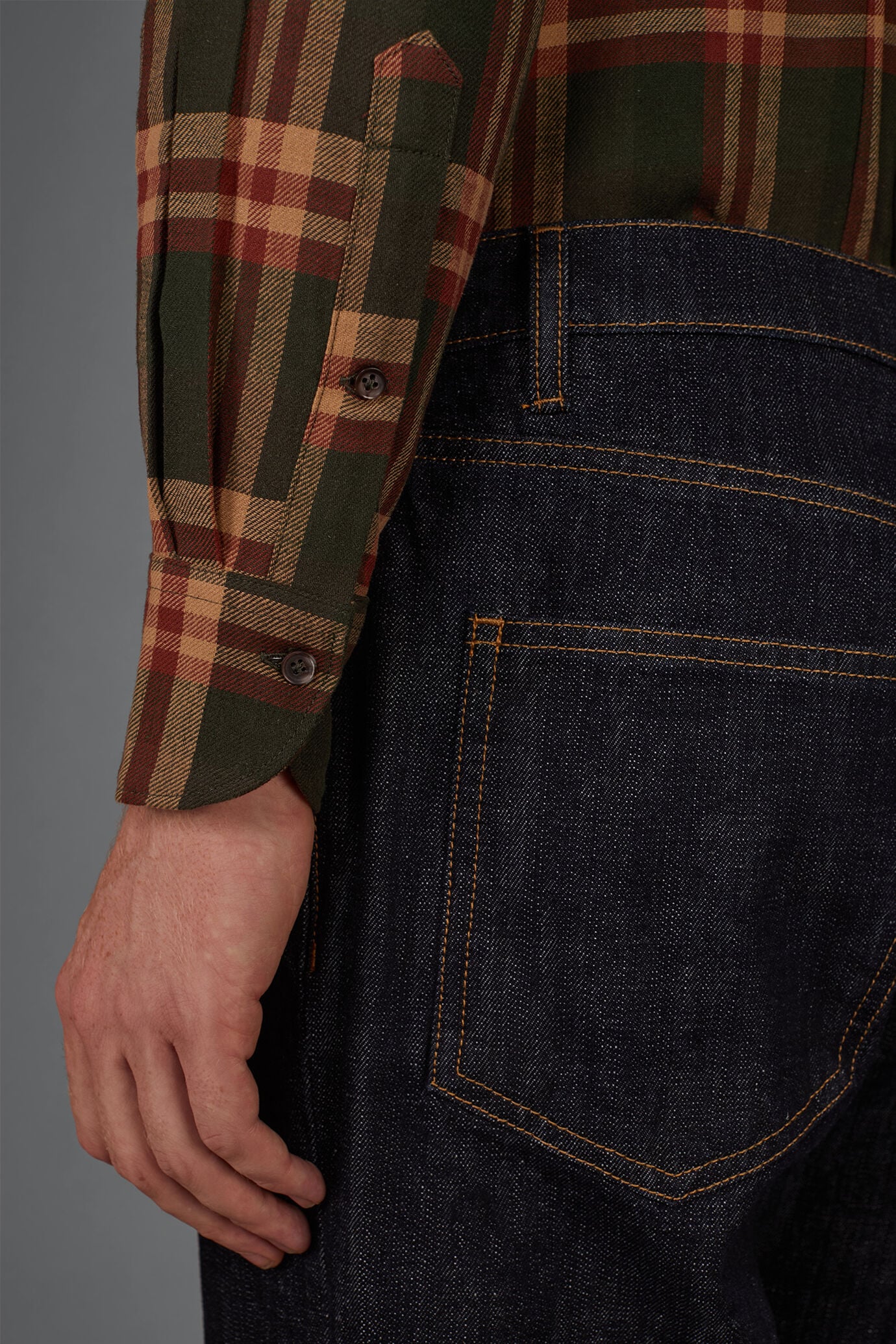 Camicia uomo in tessuto flanella leggero image number 3