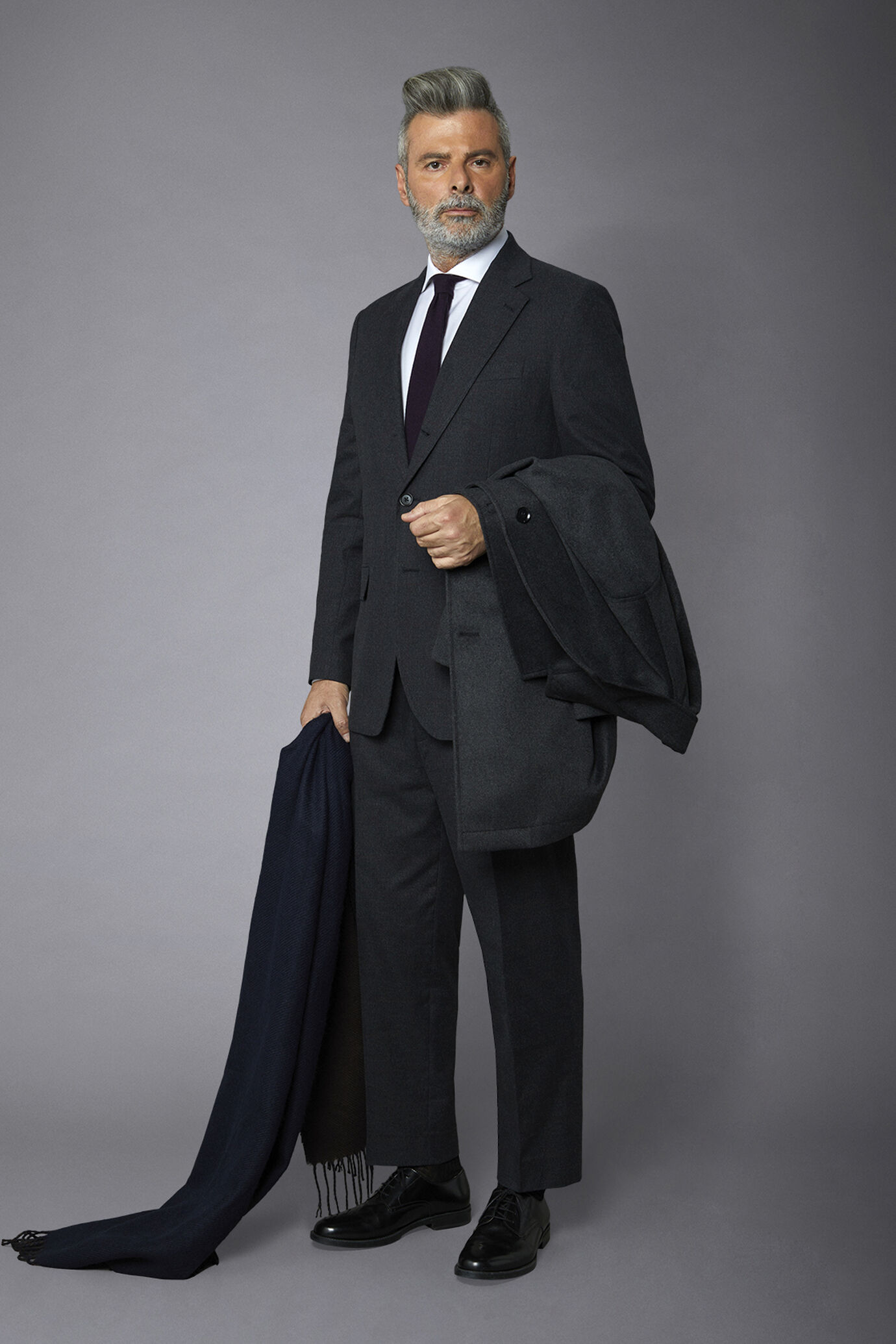Men's single-breasted suit checked regular fit hand-woven wool fabric image number 1