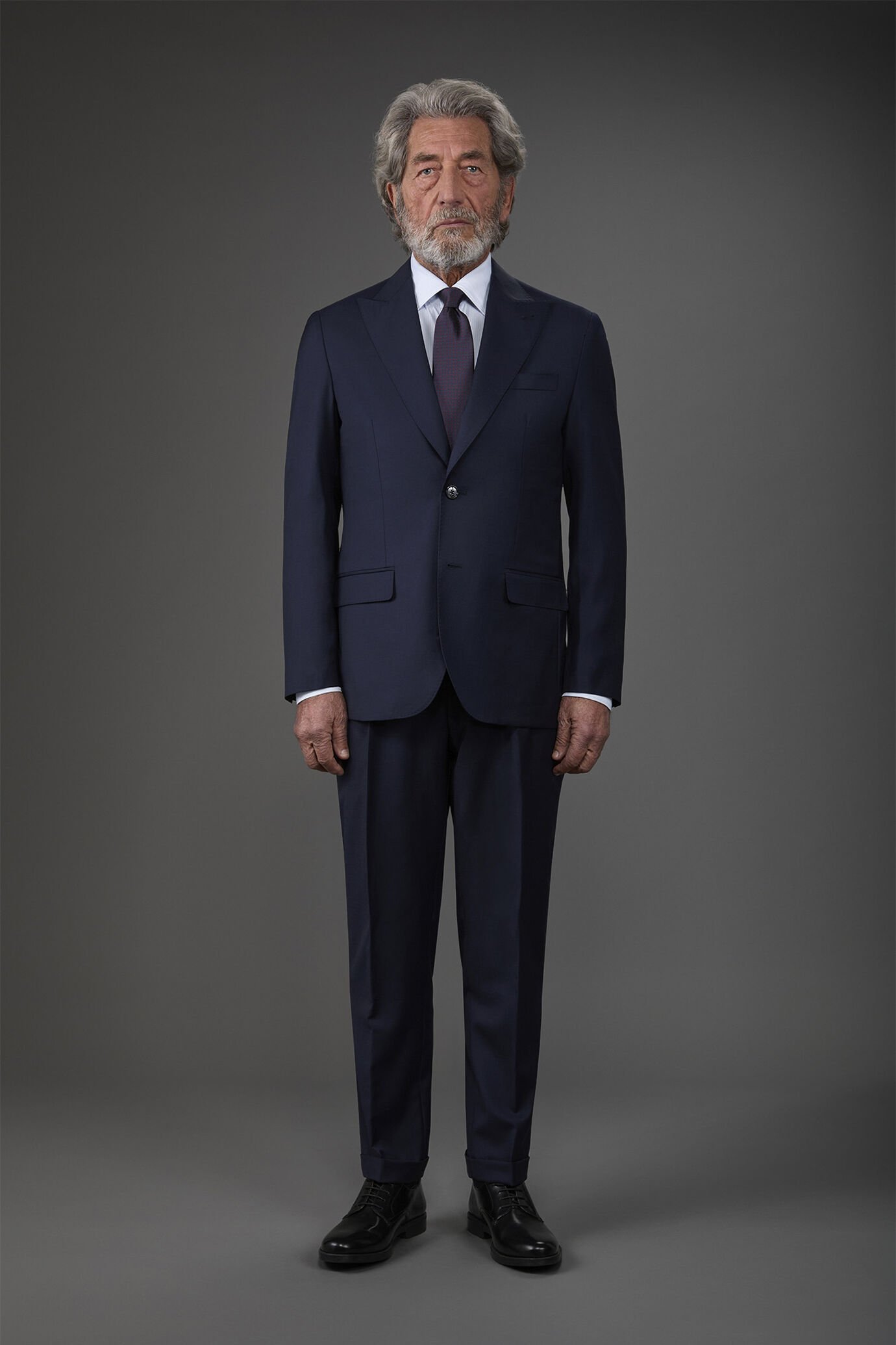 Abito uomo monopetto con pantalone classico ad una pince, 100% lana con tessuto dobby