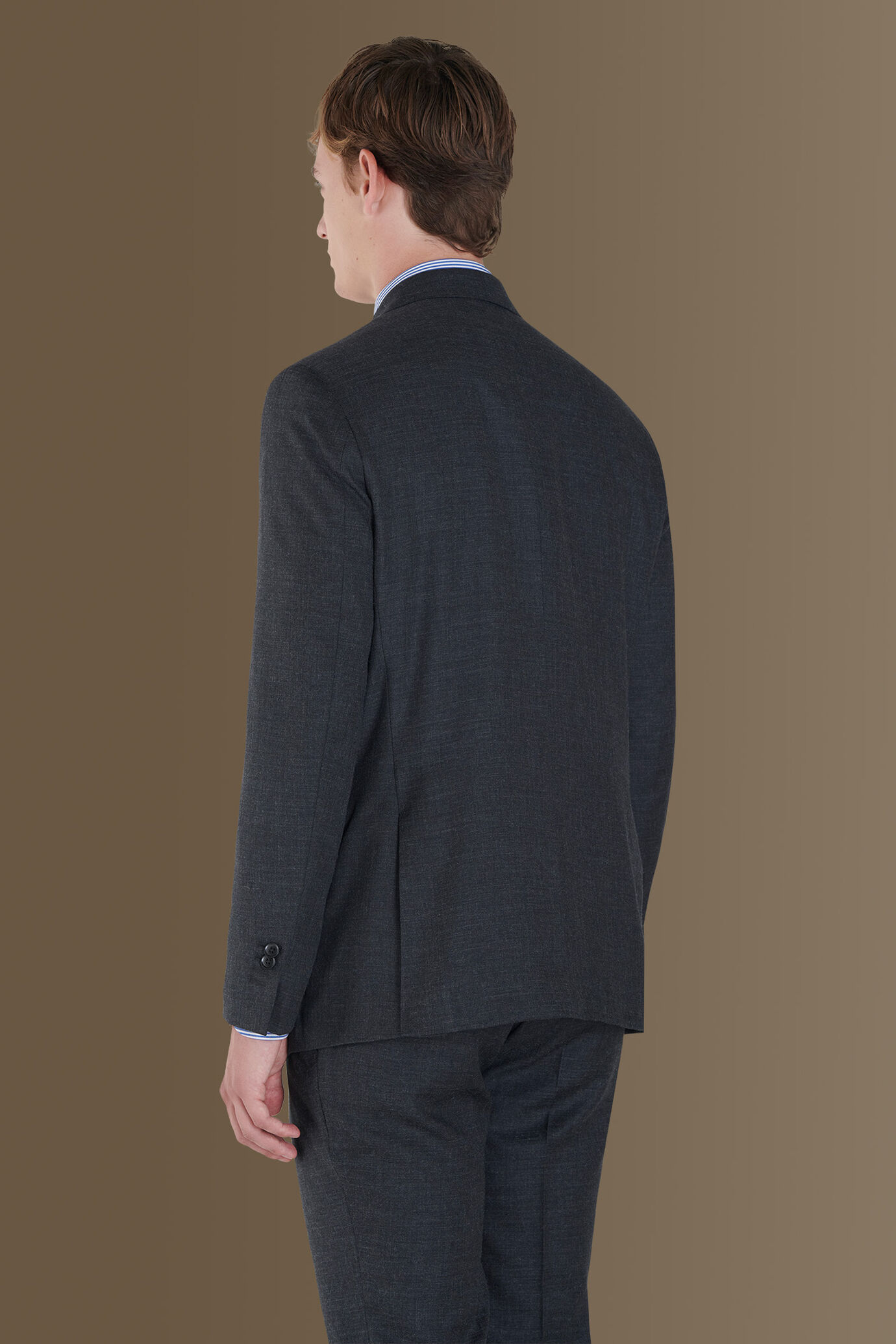 Abito monopetto uomo tinta unita pantalone con pinces image number 3