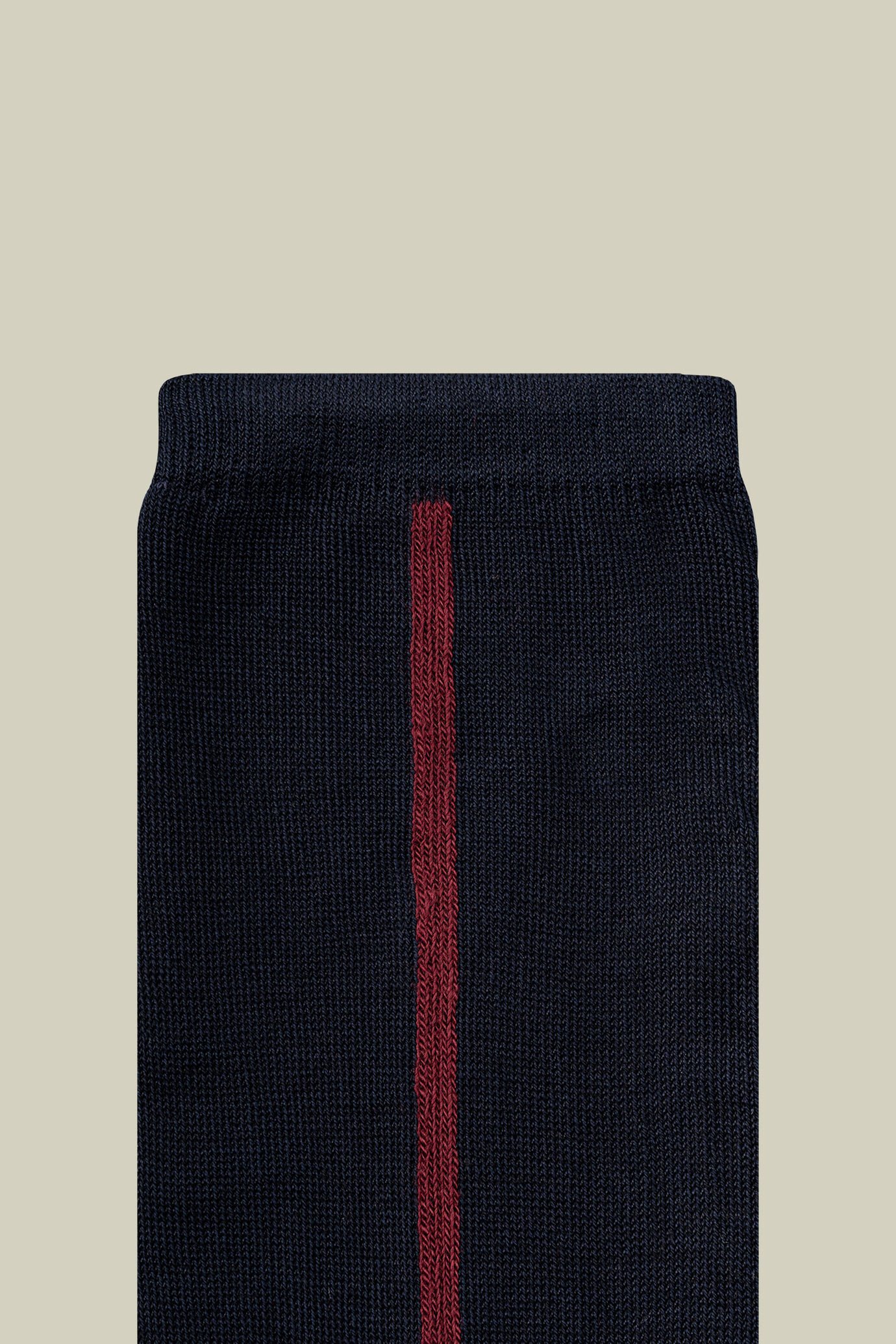 Chaussettes unies pour femme avec bordure contrastée