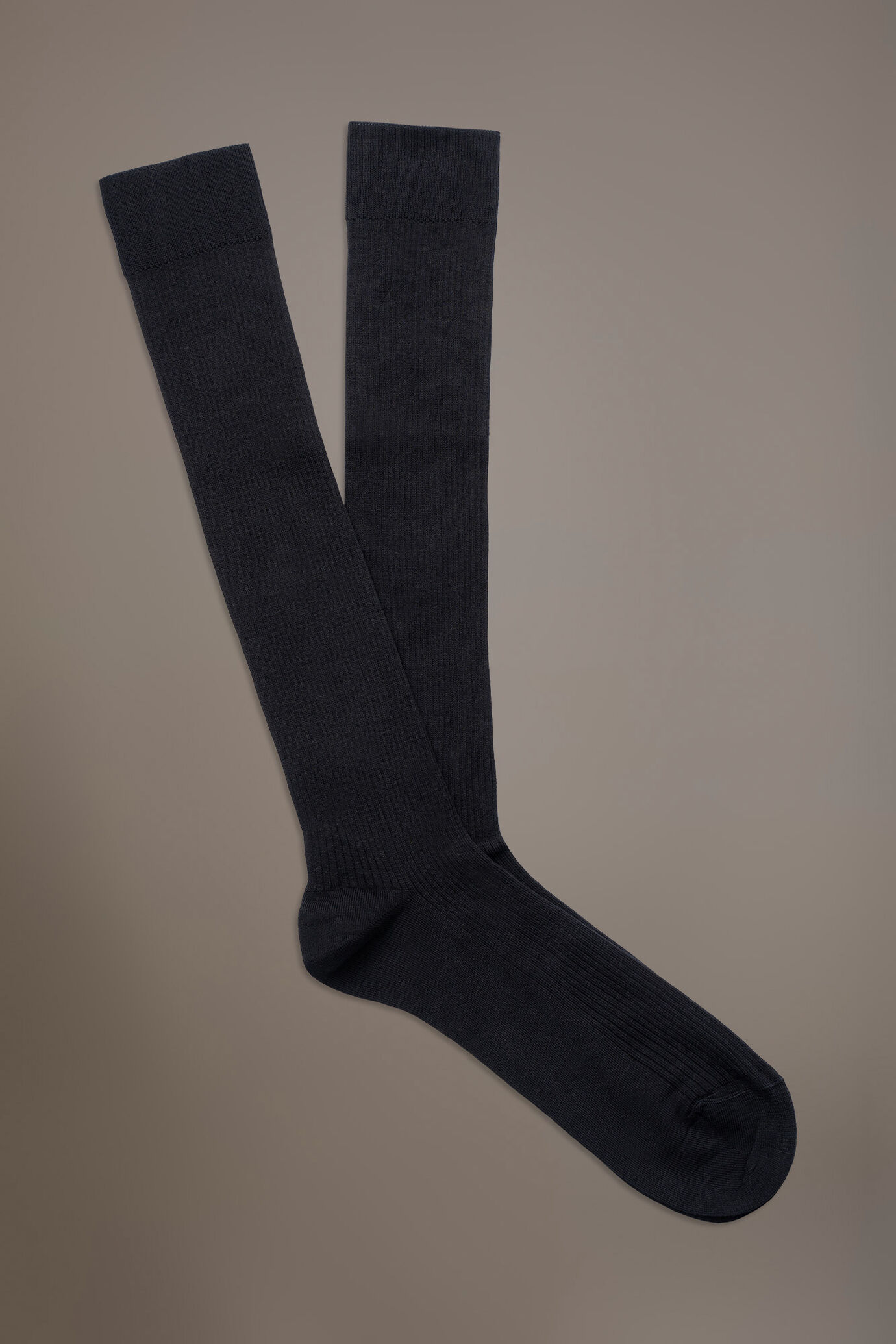 Calze lunghe in maglia a costine made in Italy image number 0