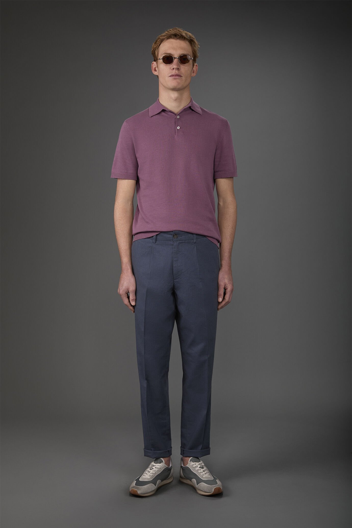 Pantalon pour homme avec deux petits plis et élastique à la taille, au dos