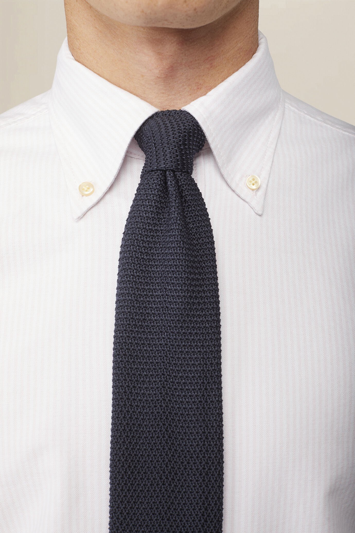 Cravatta uomo a intreccio tinta unita image number 0