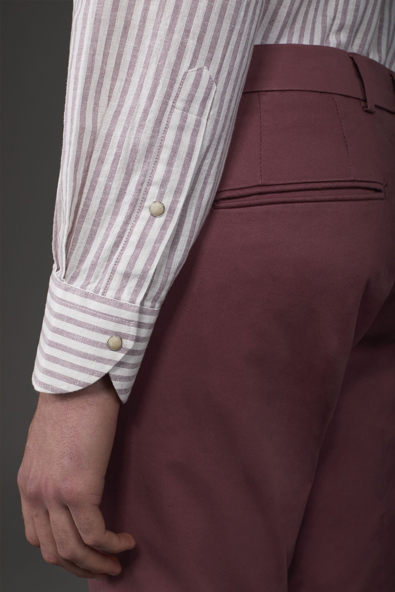 Herren-Freizeithemd mit französischem Kragen aus gewaschenem Leinen- und Baumwollstoff mit Streifenmuster image number 3